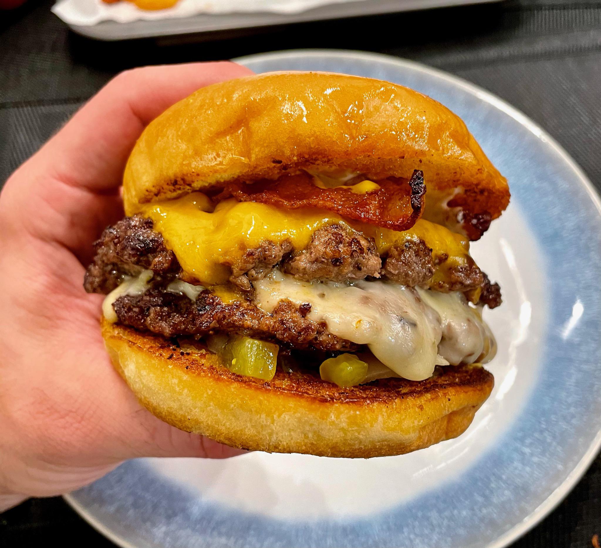 [Homemade] Double Bacon Cheese Smash Burger r/food