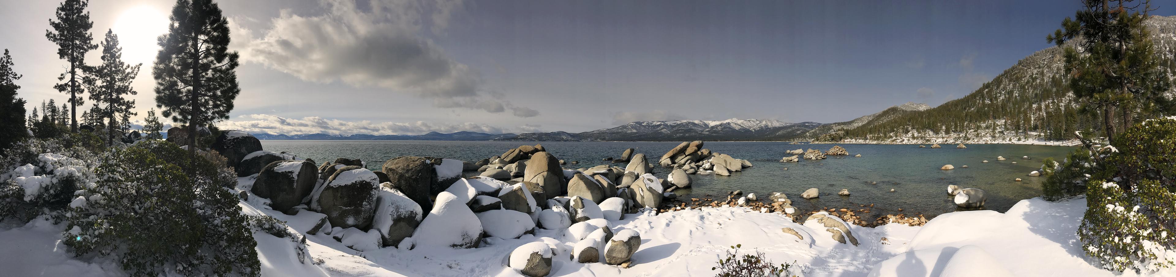 View across Lake Tahoe from Sand Harbor on 27 November 2016[OC] [3840 x