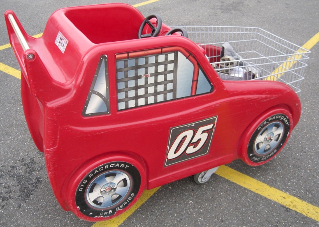 Hope this hasn't been posted before, race car shopping cart r/nostalgia