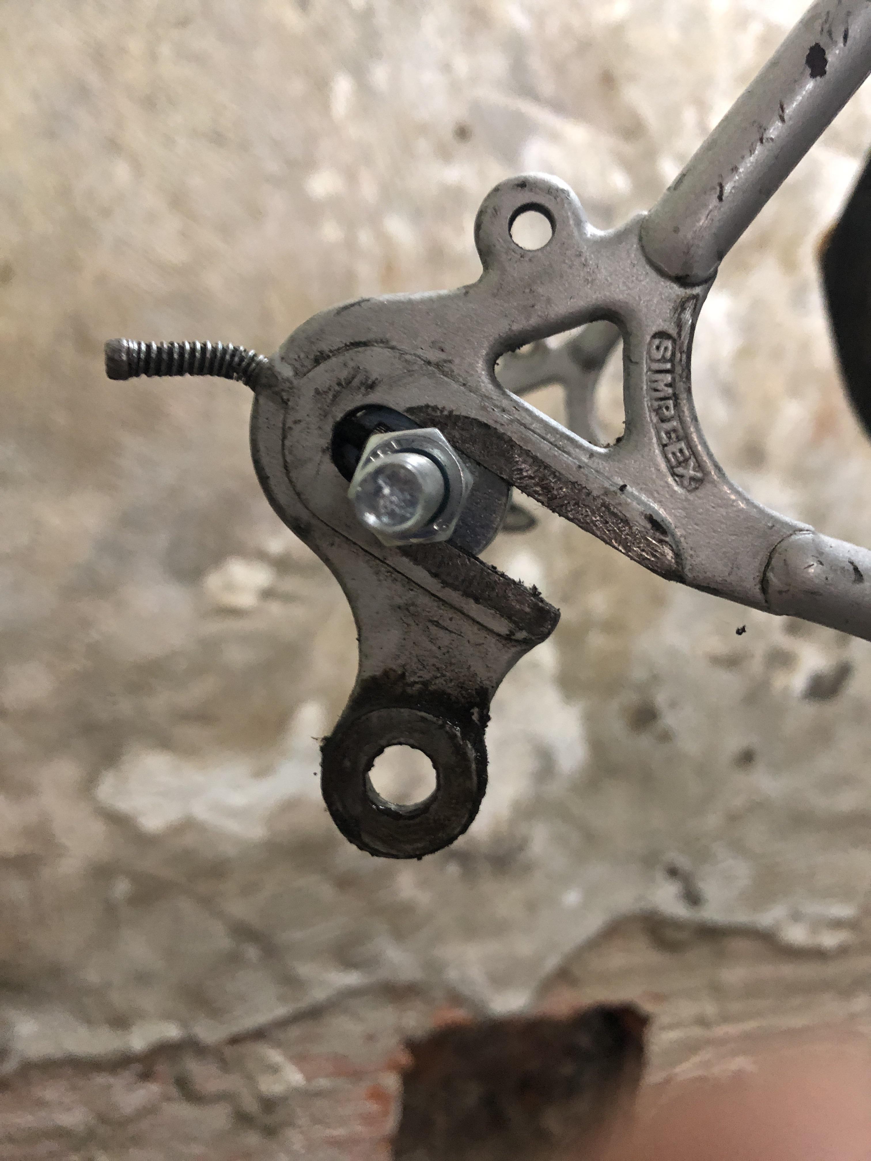 Help with mounting a modern derailleur r/bikewrench