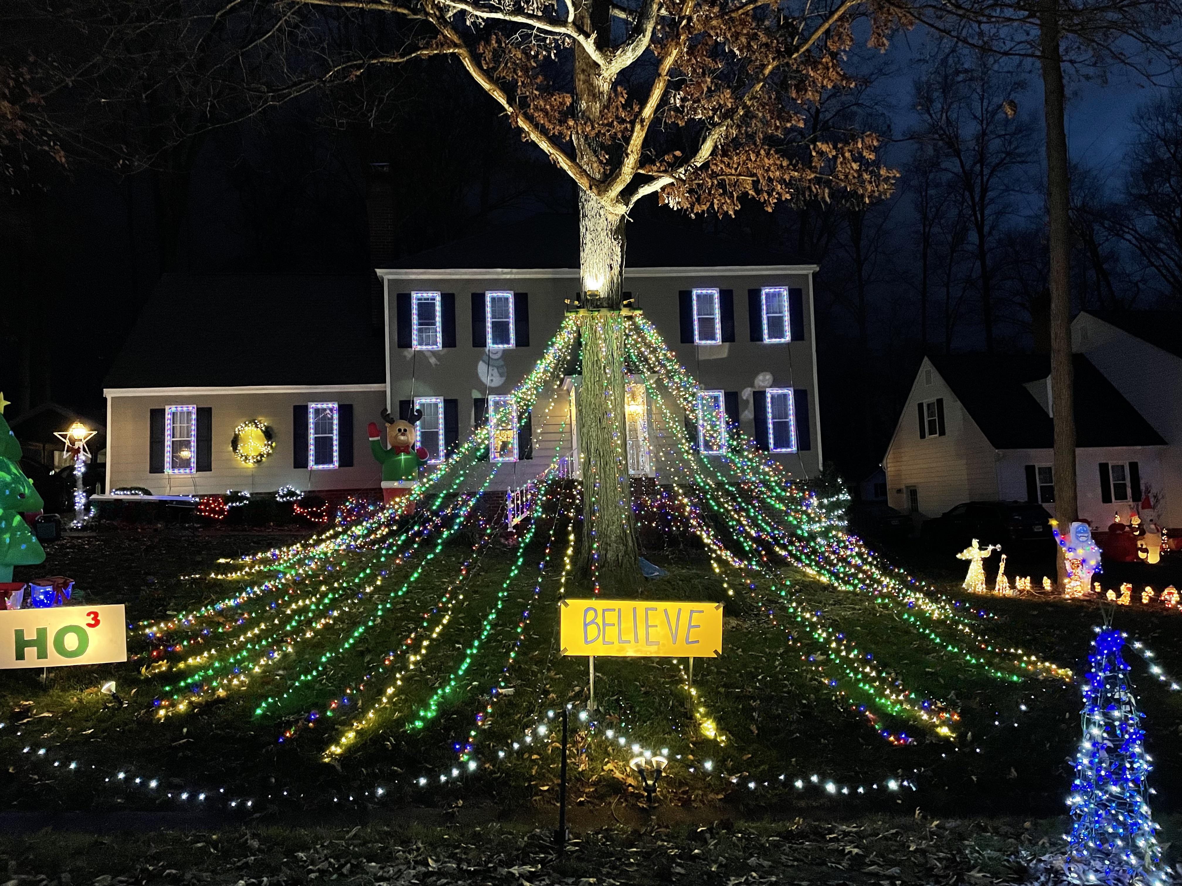 Xmas lights in Richmond (Virginia.) r/TedLasso