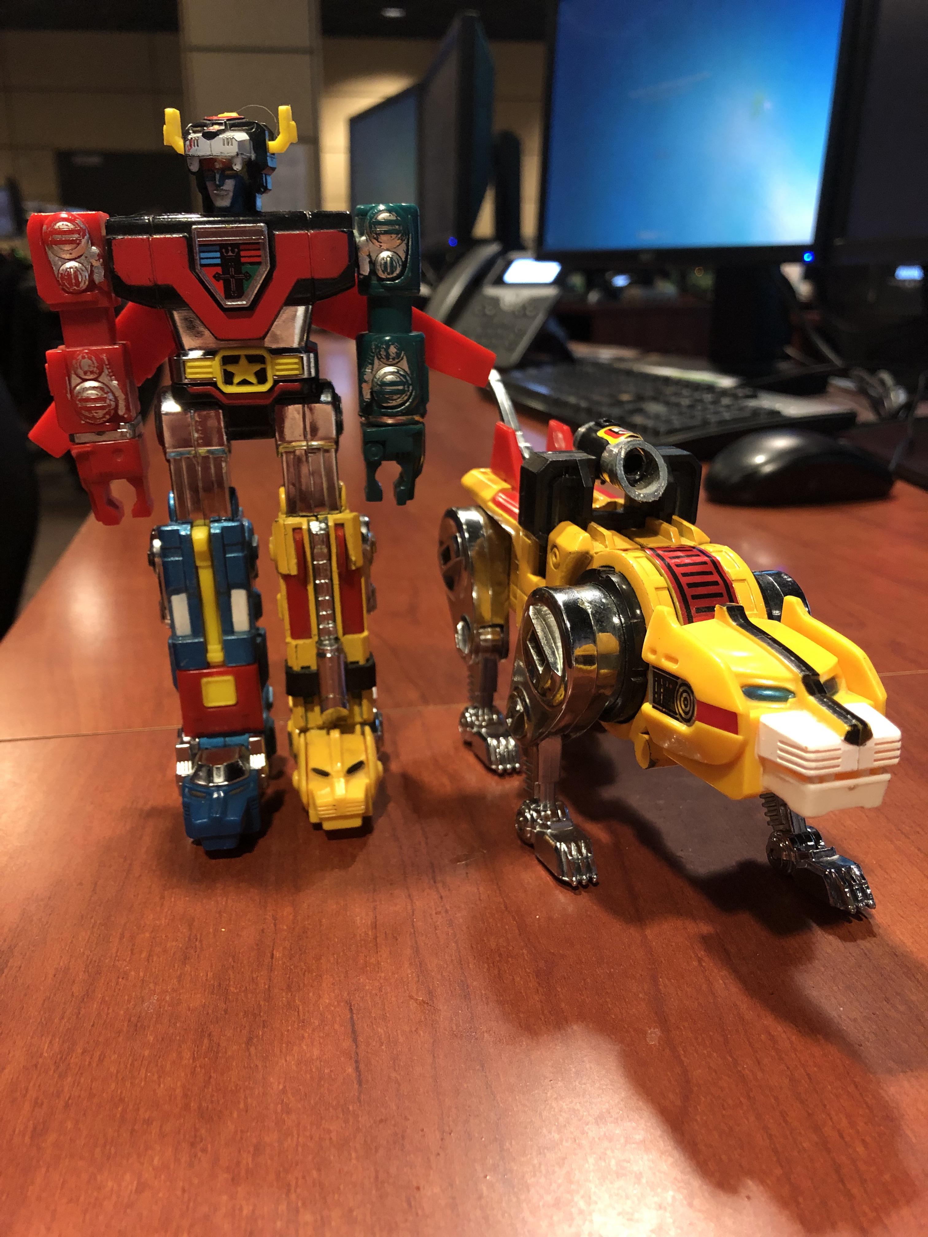 Die cast Voltron action figures from 1981 and made by Bandai. r