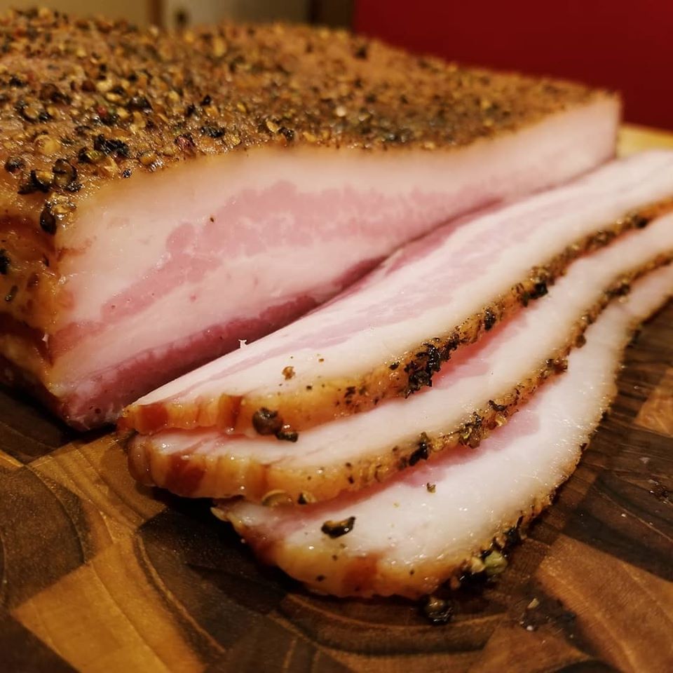 [Homemade] Black pepper bacon cure, applewood smoked r/food