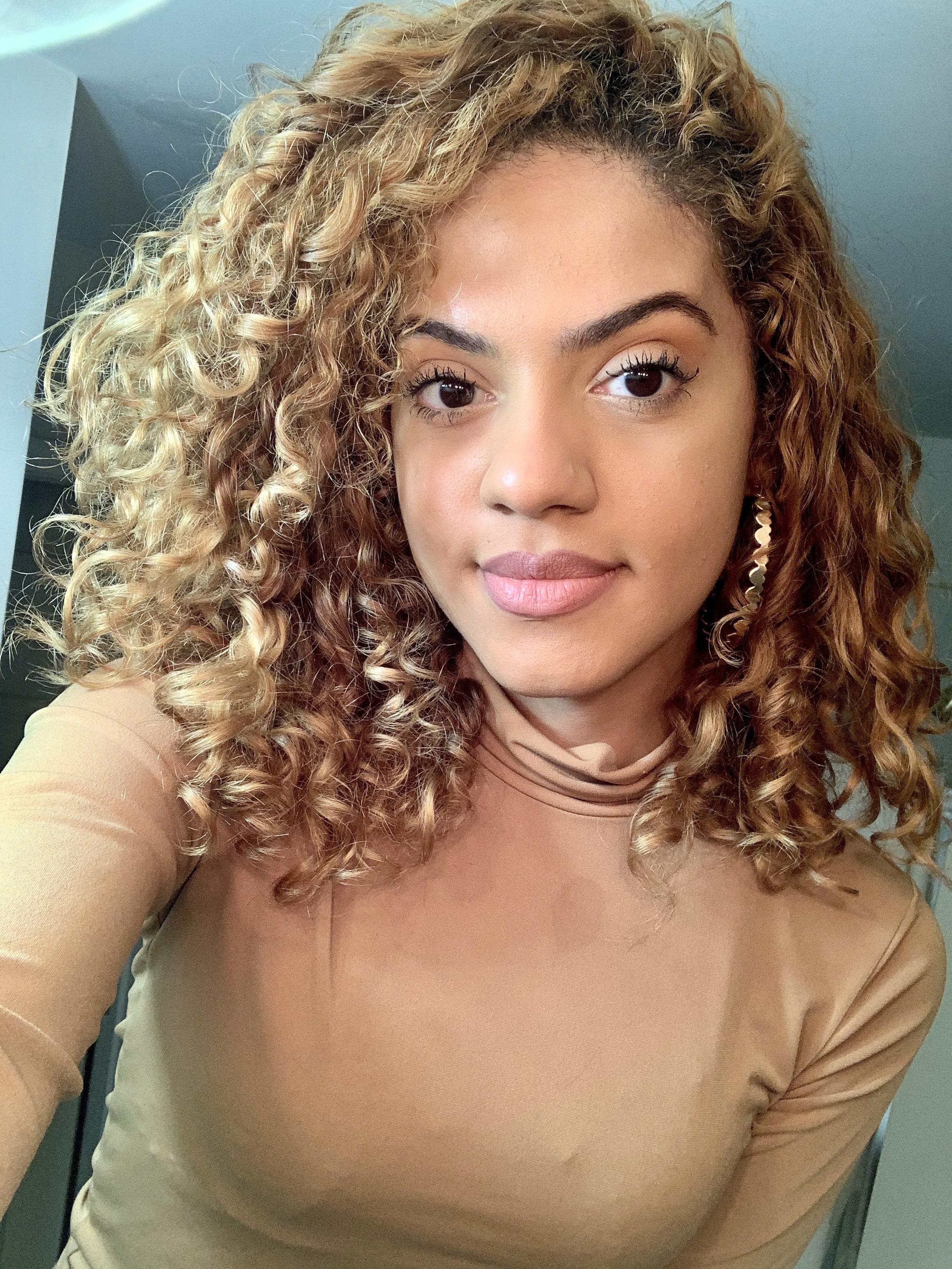 The Denman brush really works ! Have you guys tried it ? 👏🏽 r/curlyhair