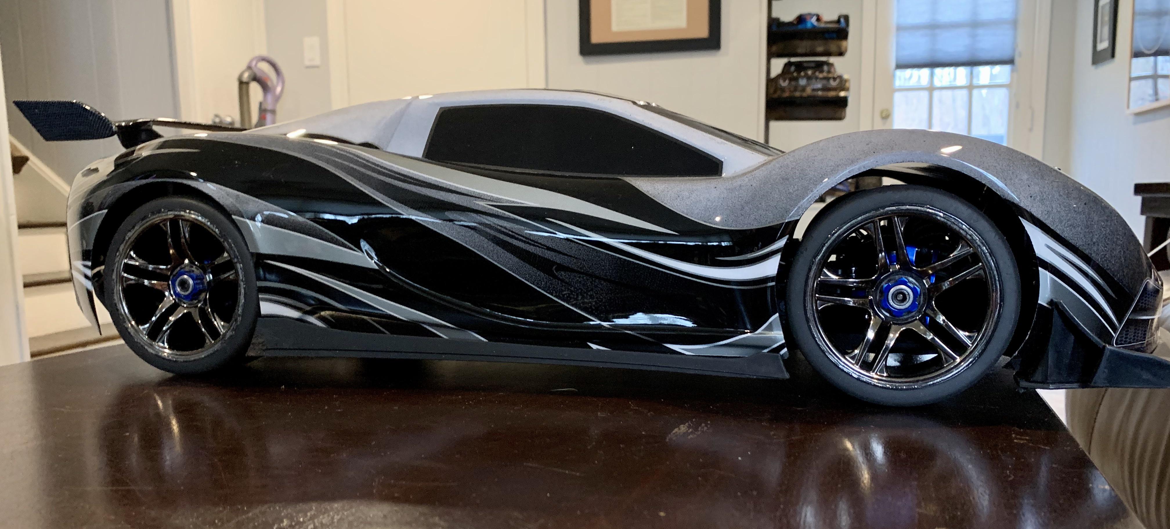 Cool Spray Paint Ideas That Will Save You A Ton Of Money Black Body