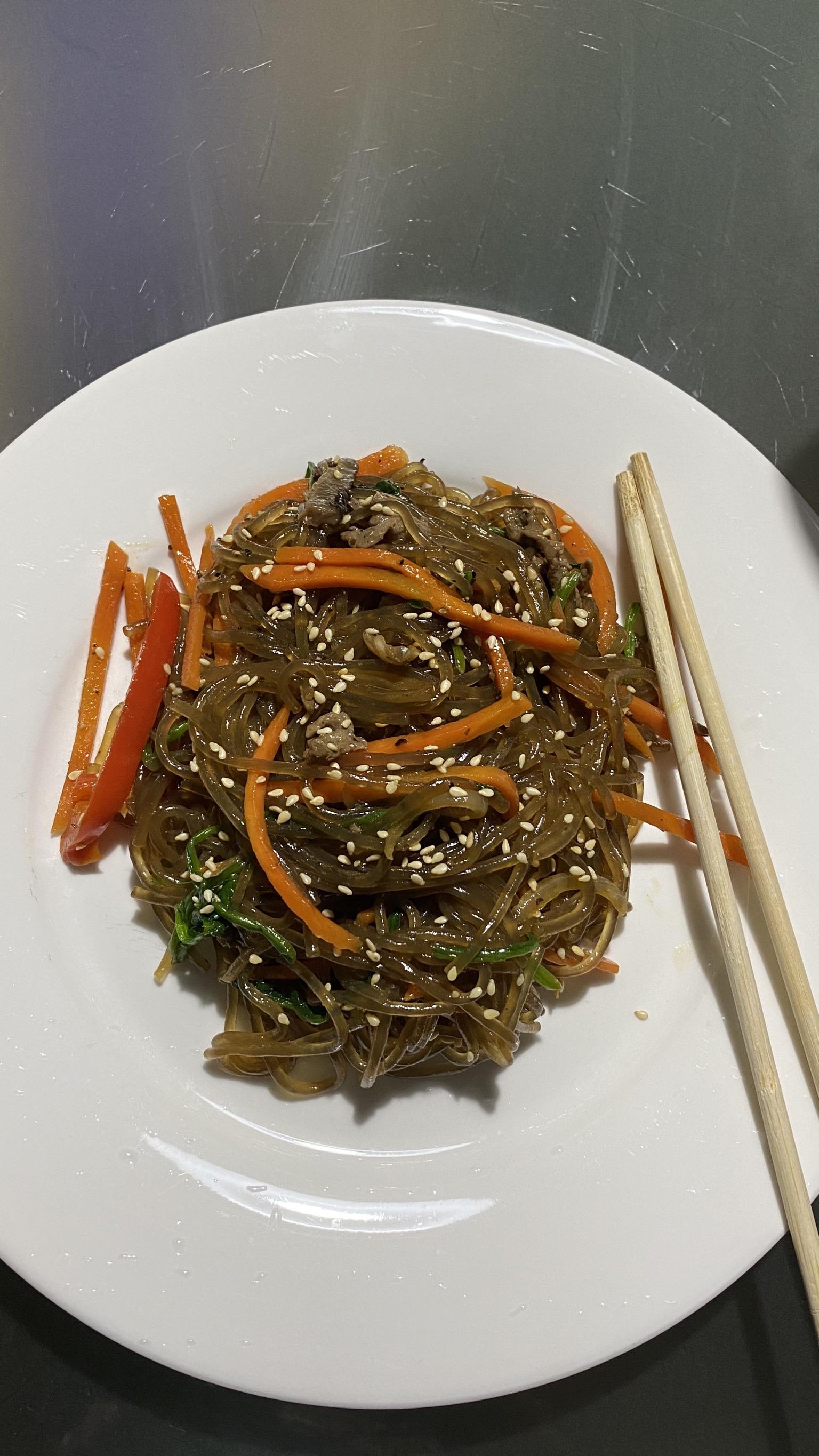 Japchae recipe by Maangchi r/KoreanFood