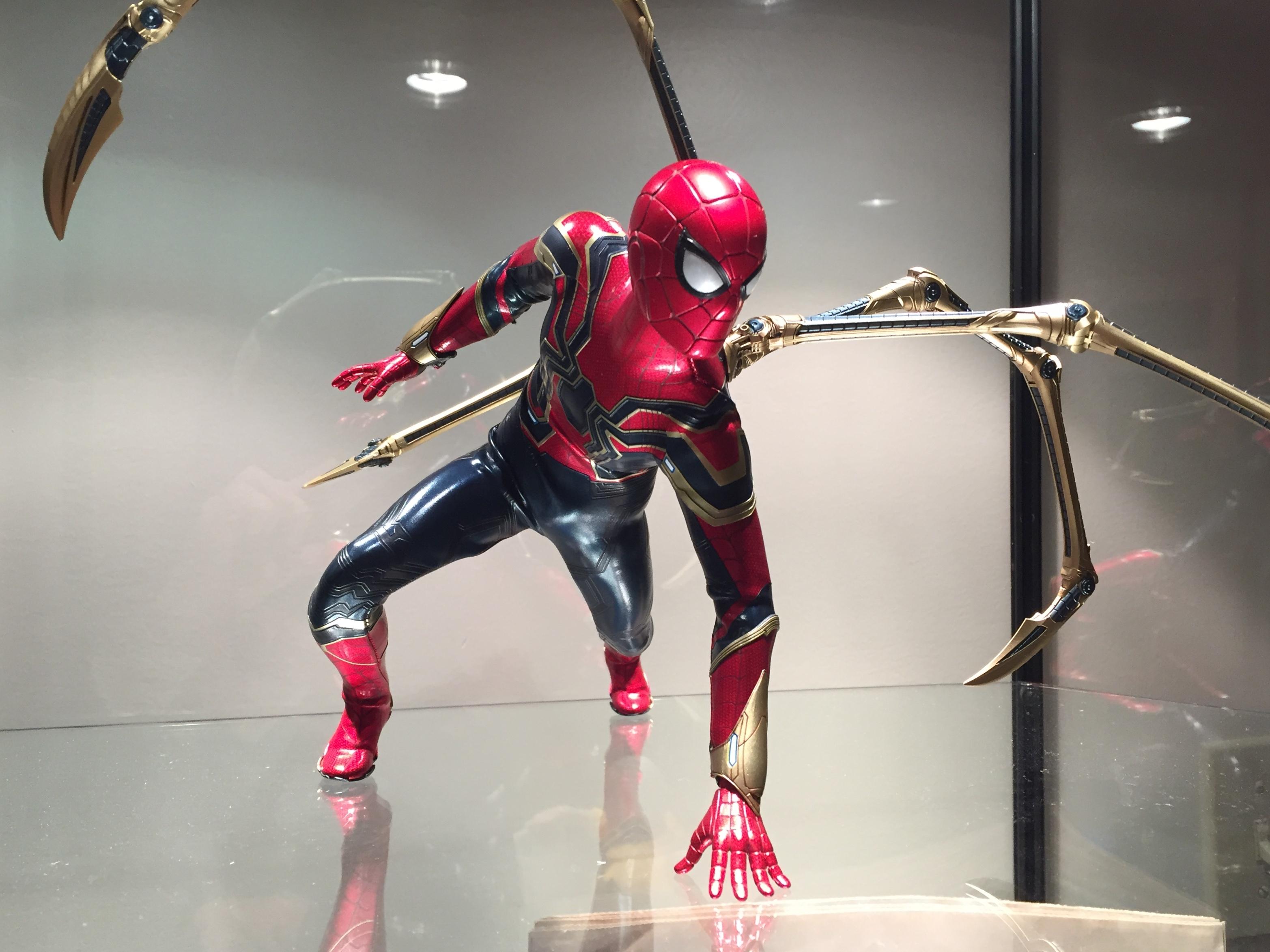 Hot toys Iron Spider r/ActionFigures
