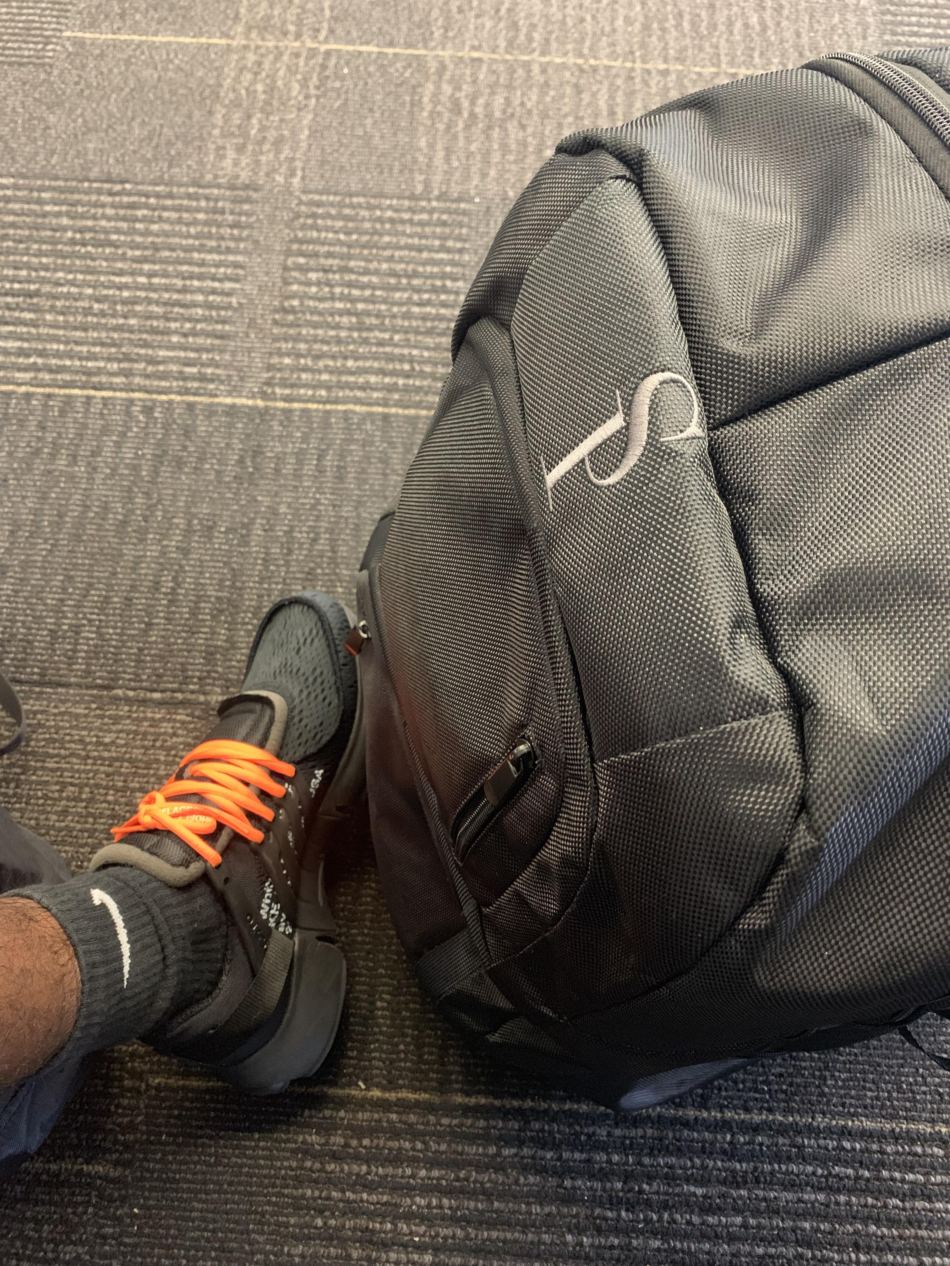 Sole Premise X off white flex at airport r/Sneakers