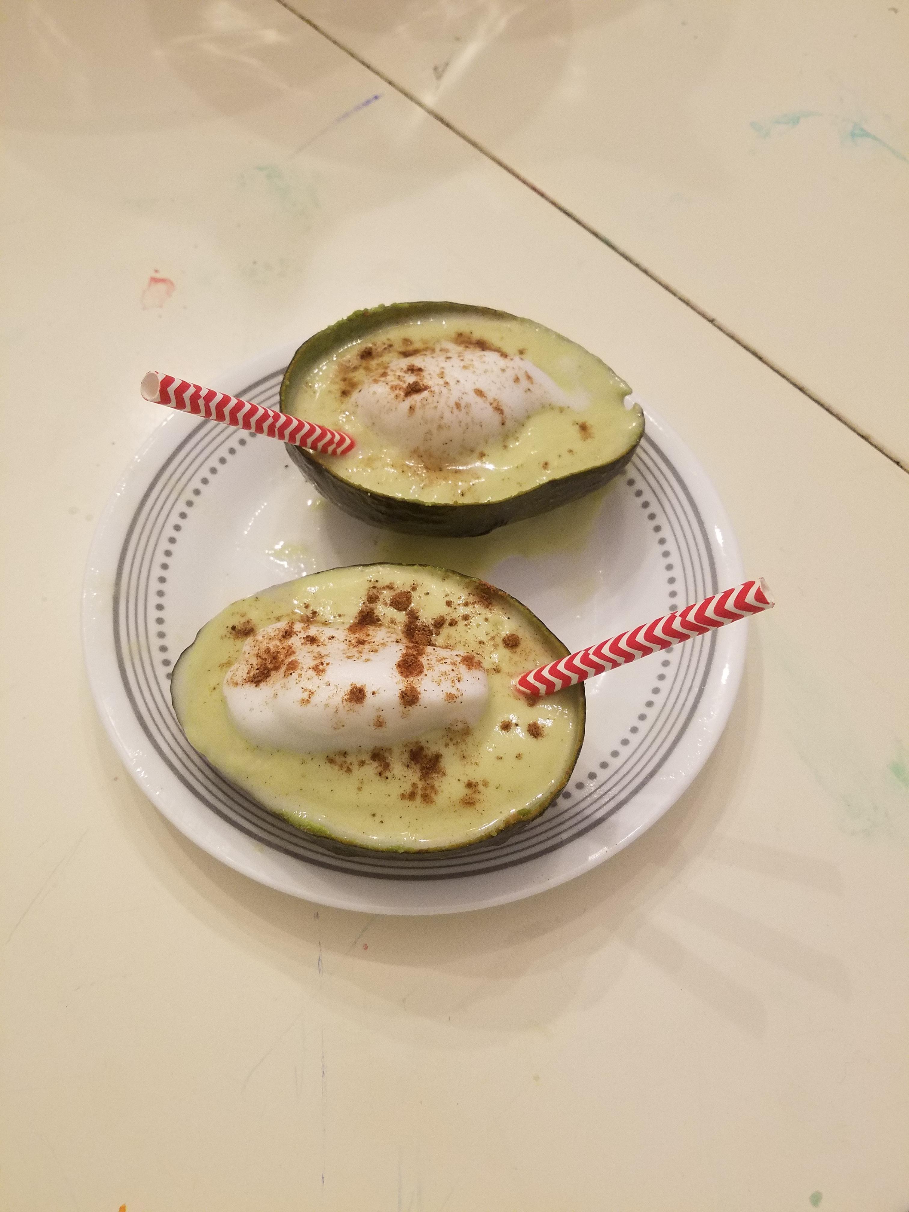 Organic vegan Avacado latte with almond milk, blue agave, matcha and