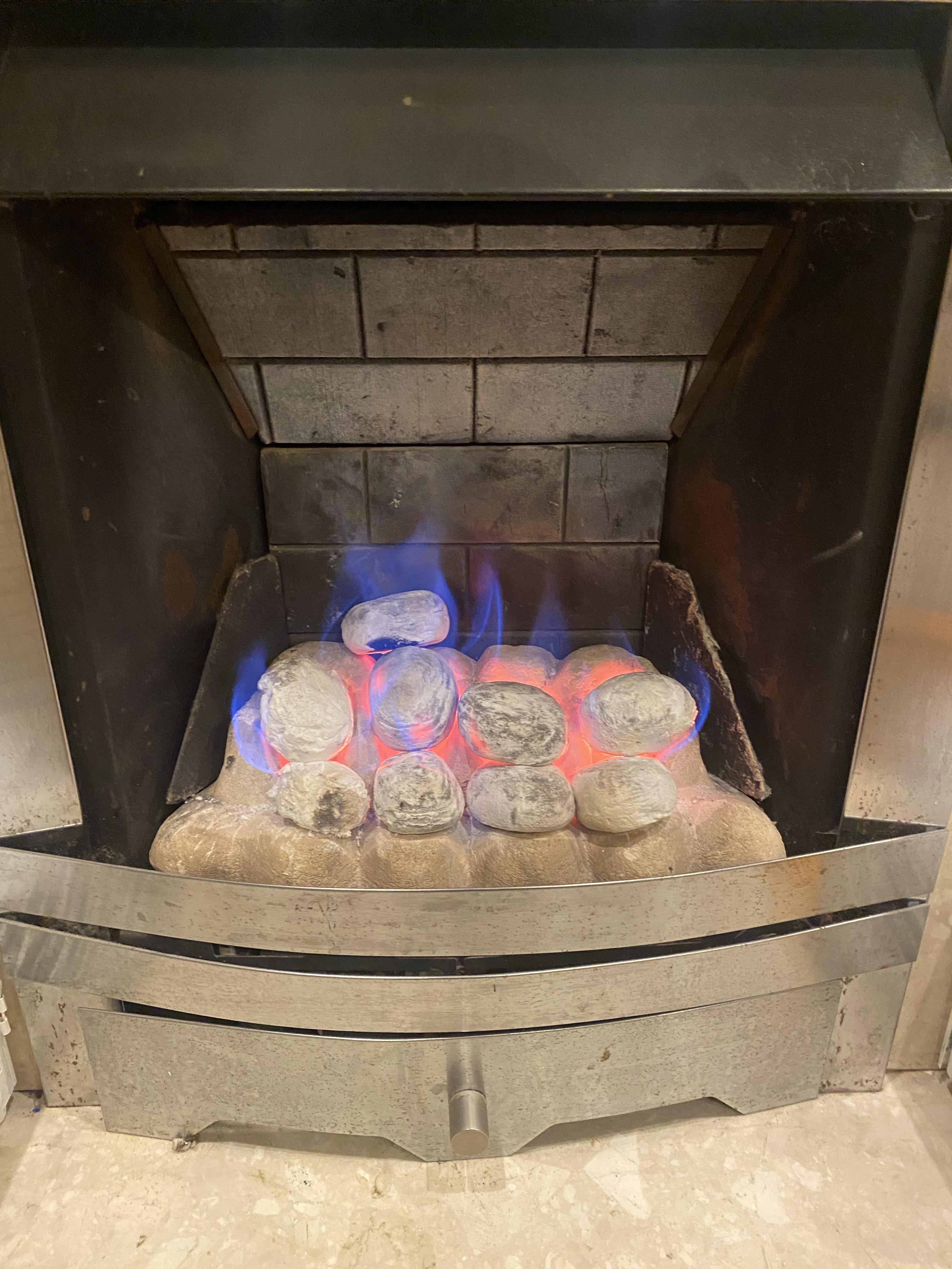 What’s the best way to renovate an old gas fire? Can you buy new inserts? r/Fireplaces