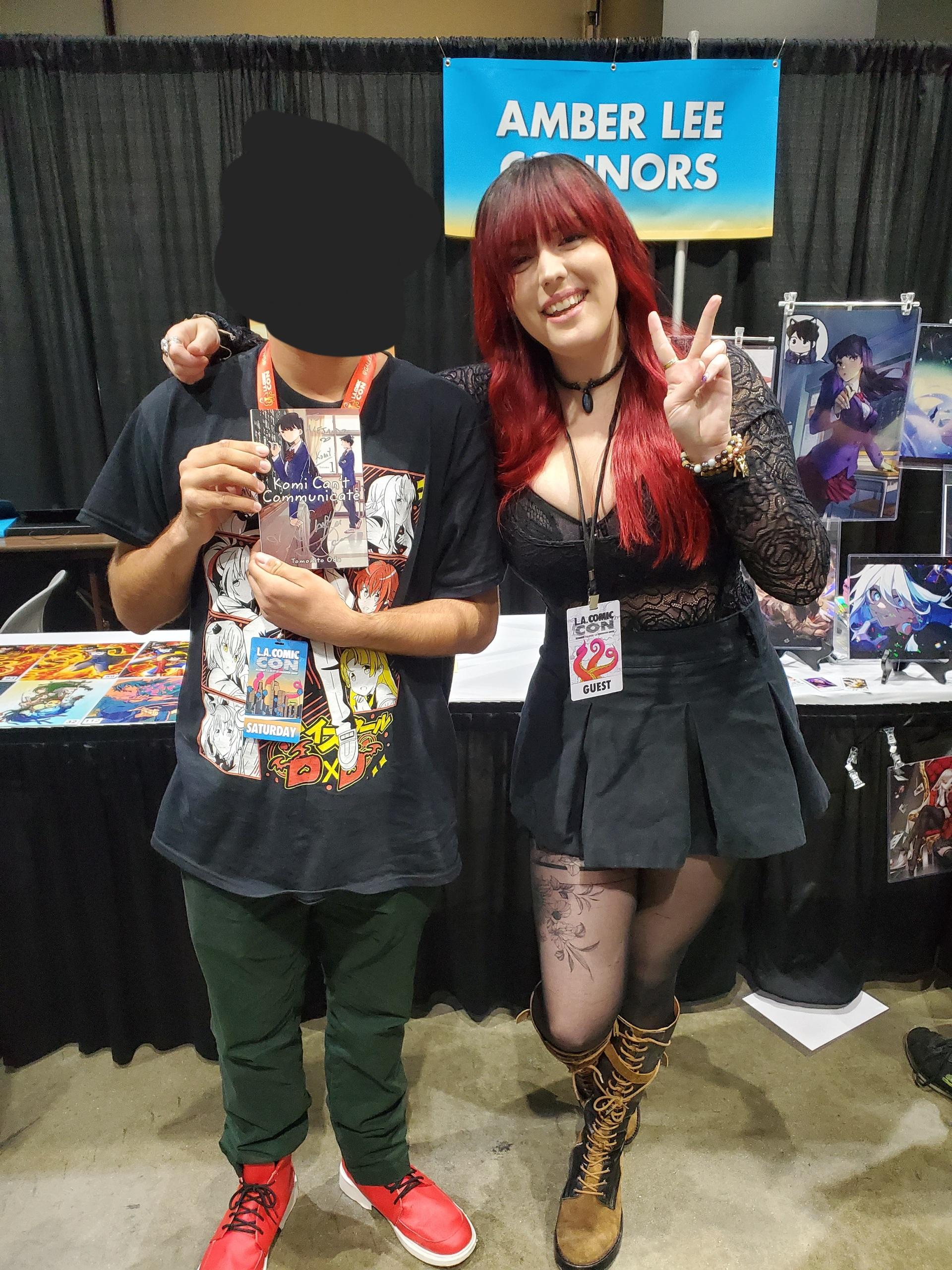I met Komi's VA, Amber Lee Connors : sexiestvoiceactress