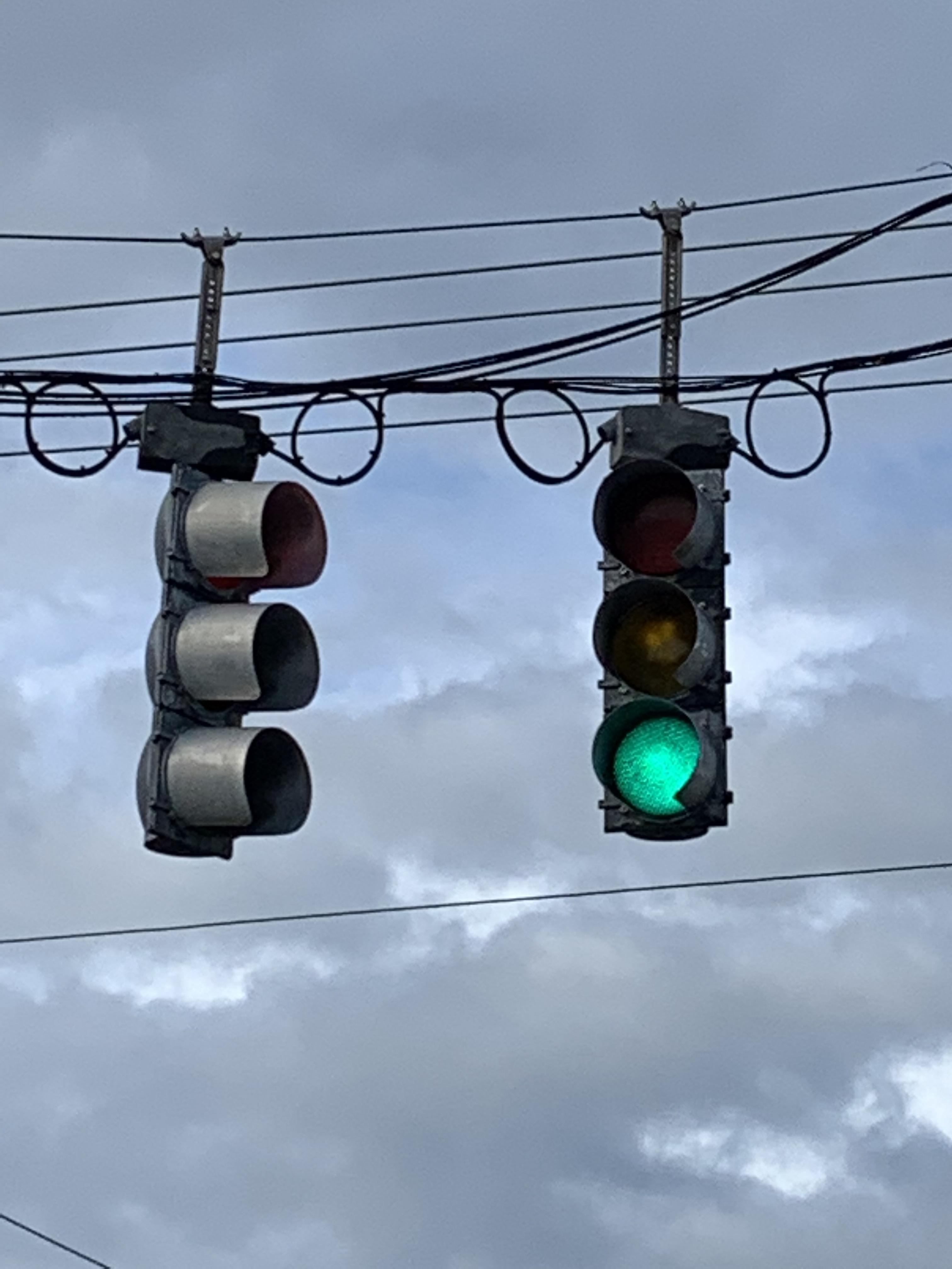 These silver traffic lights in St. Augustine, FL r/mildlyinteresting