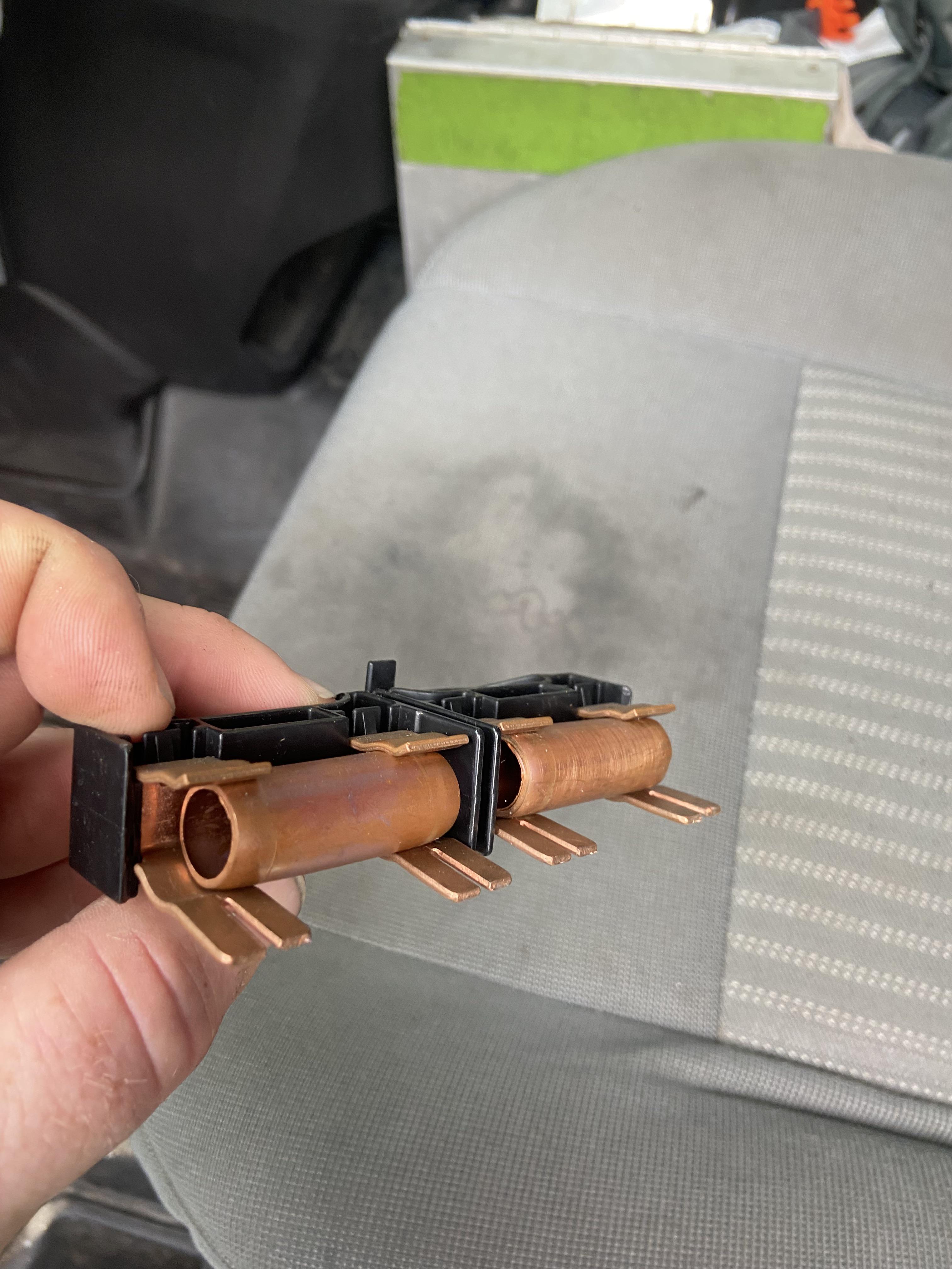 Gotta love those slow blow fuses. : r/HVAC