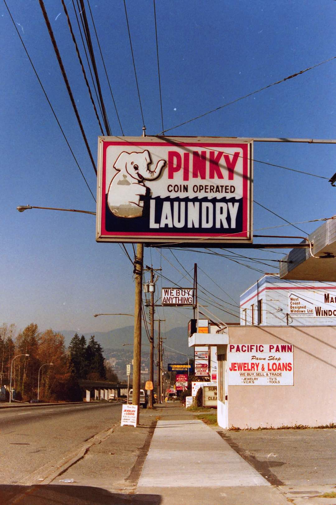 Pinky Laundry on King r/SurreyBC