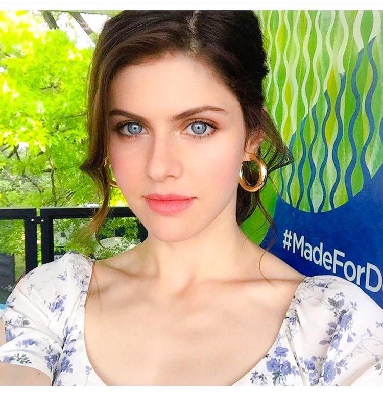 🔞Those eyes! | Alexandra Daddario NUDE | | CelebrityNakeds.com