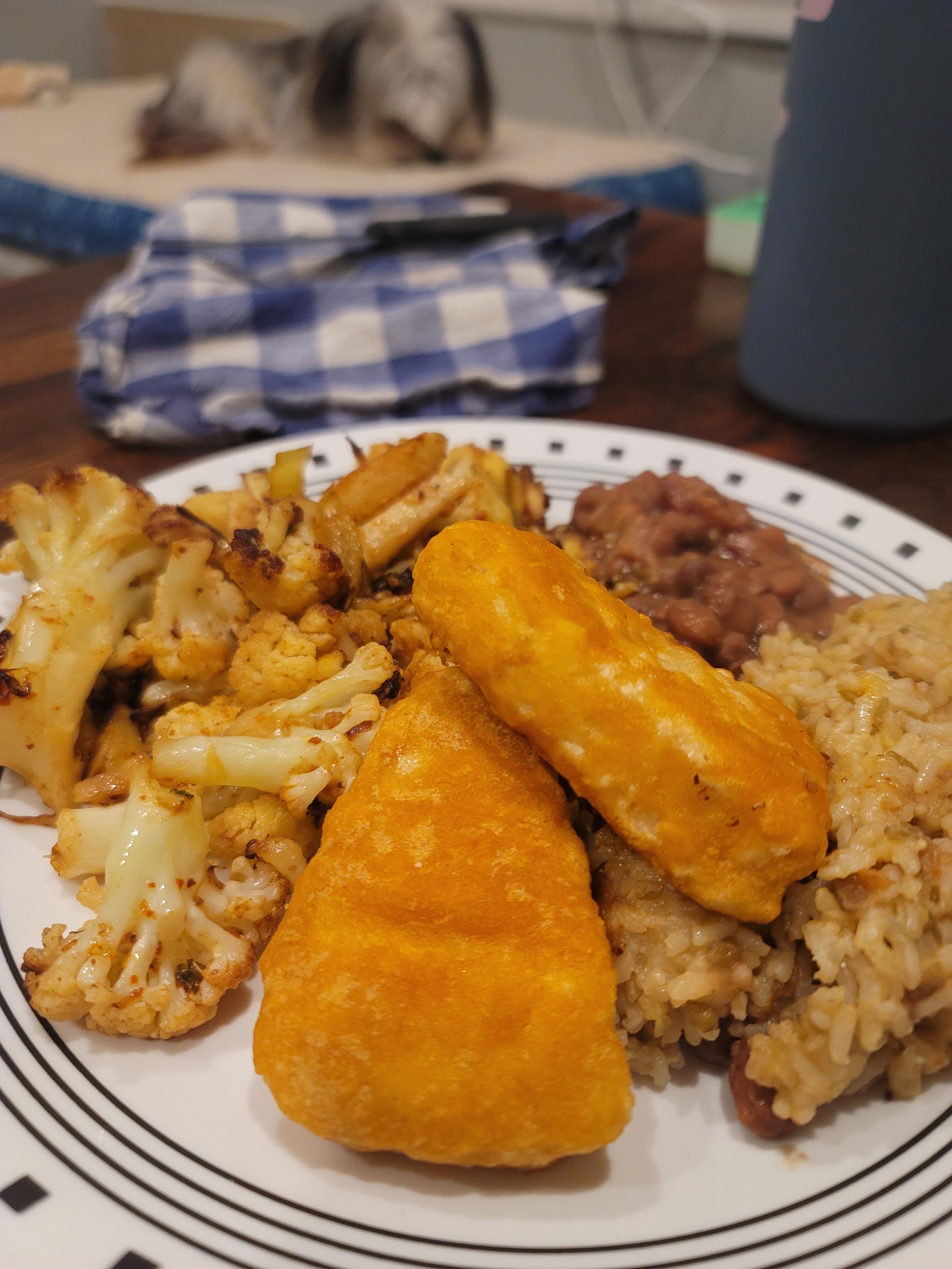 Pan high heat sautéed Tajin cauliflower, seasoned pinto beans, Riesling
