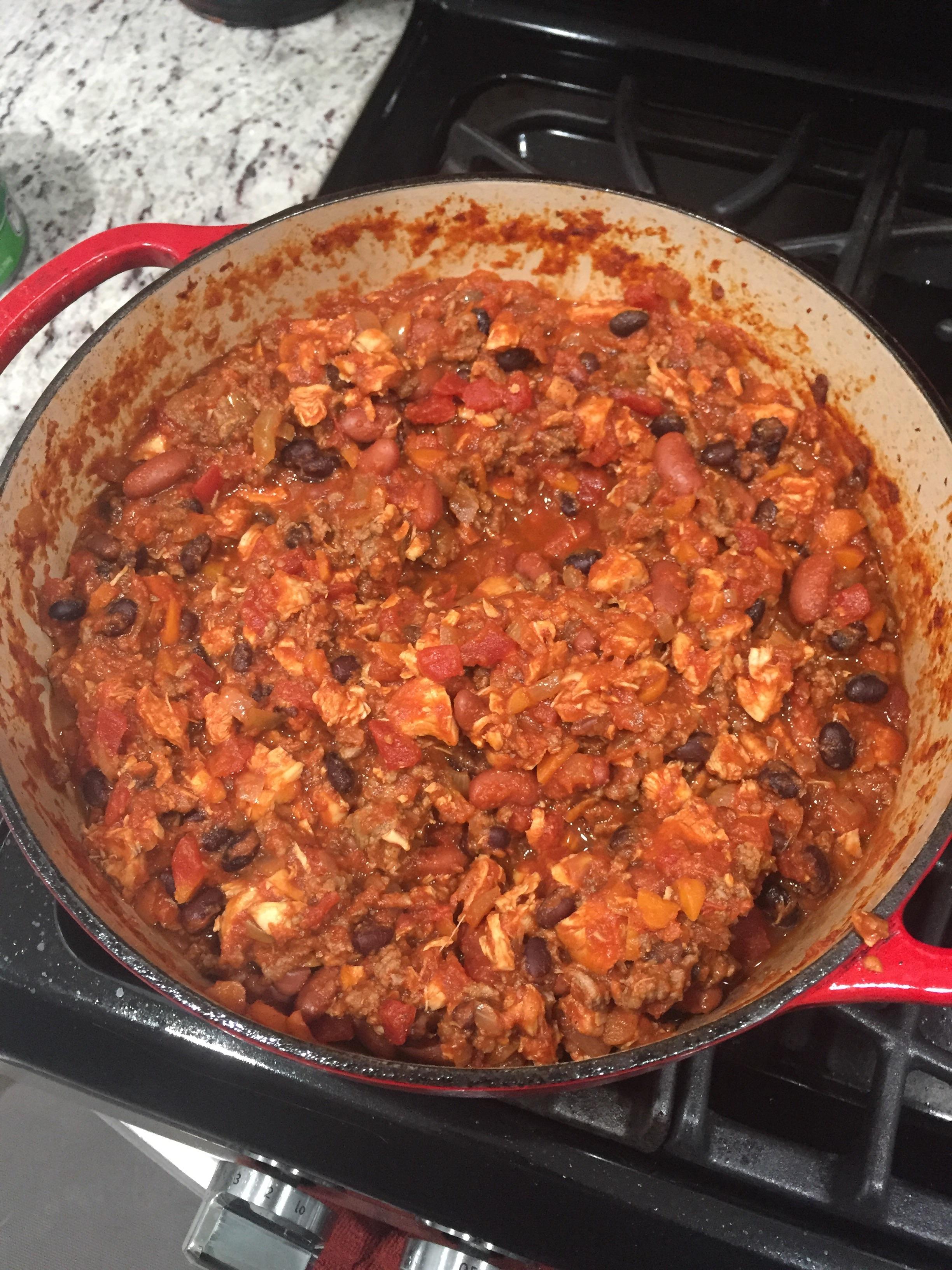 High protein chicken, beef, and bean chili. 530 cal 55 G protein per