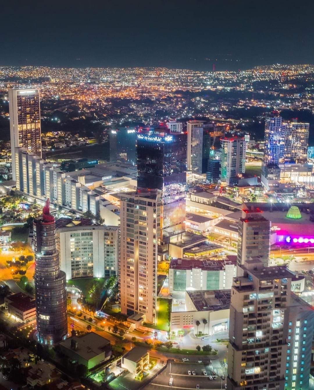 Guadalajara, Mexico skyline at night r/CityPorn