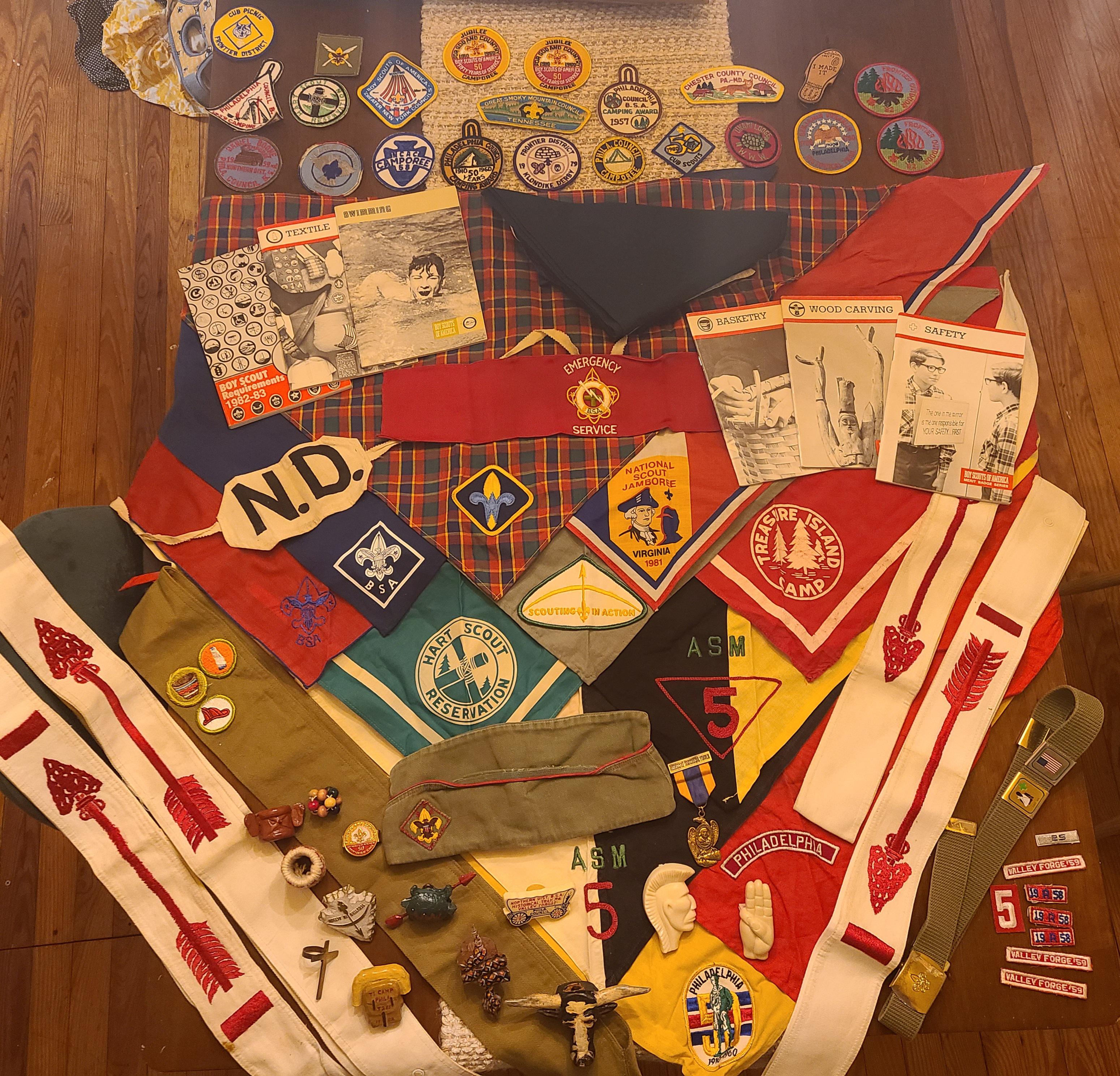 Found a large plastic bag full of old boy scouts stuff. DumpsterDiving