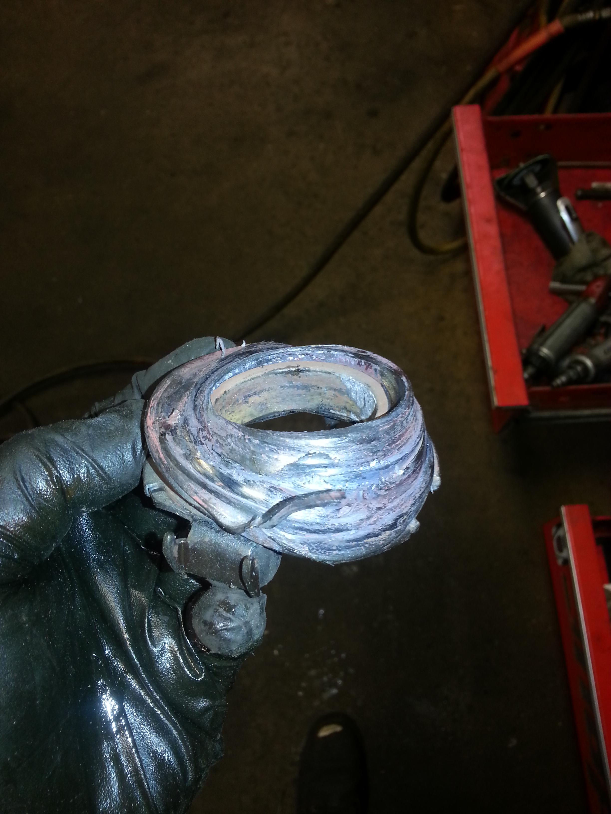 C/S makes noise when I press the clutch pedal