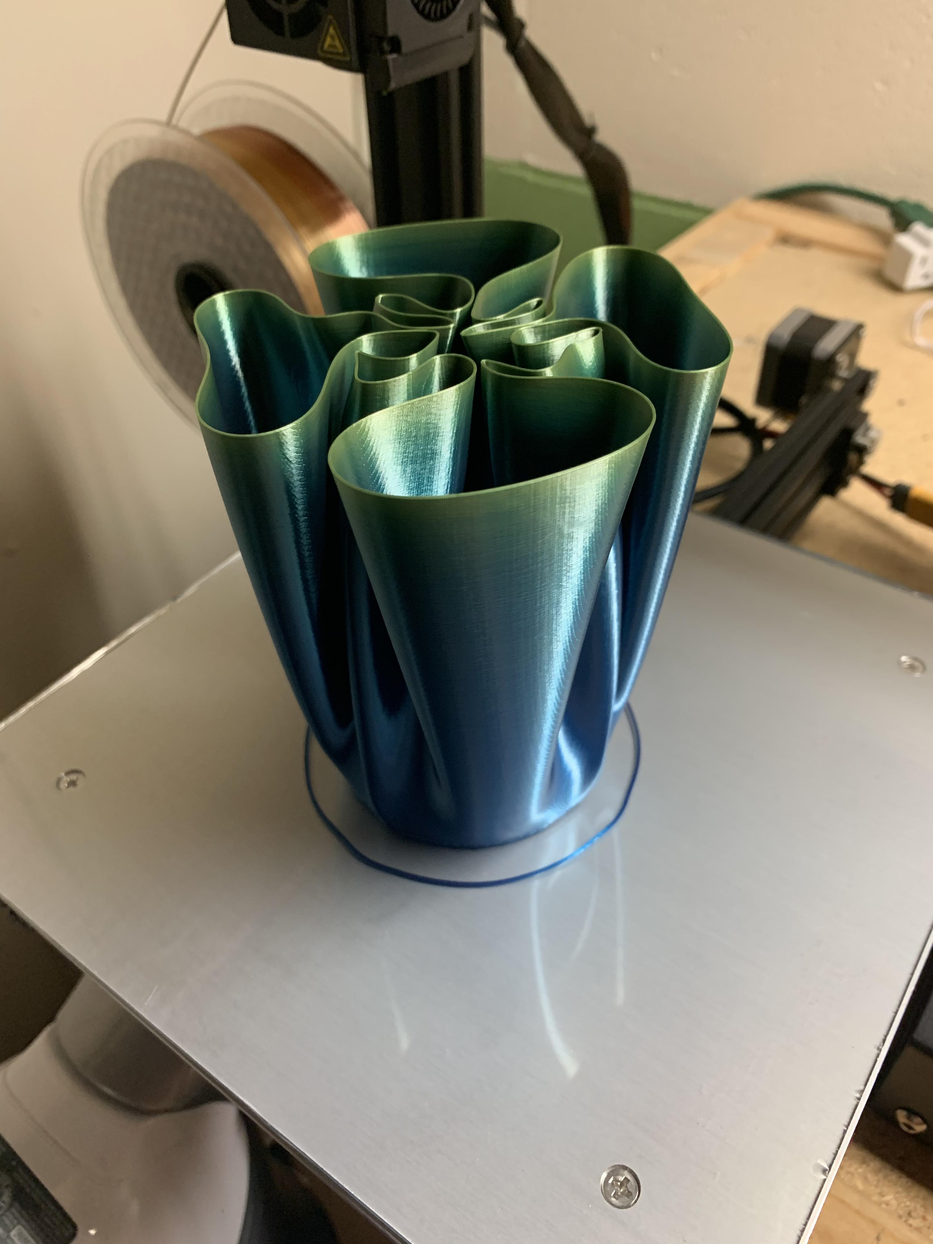 My first run at vase mode and it turned out pretty good. 3Dprinting