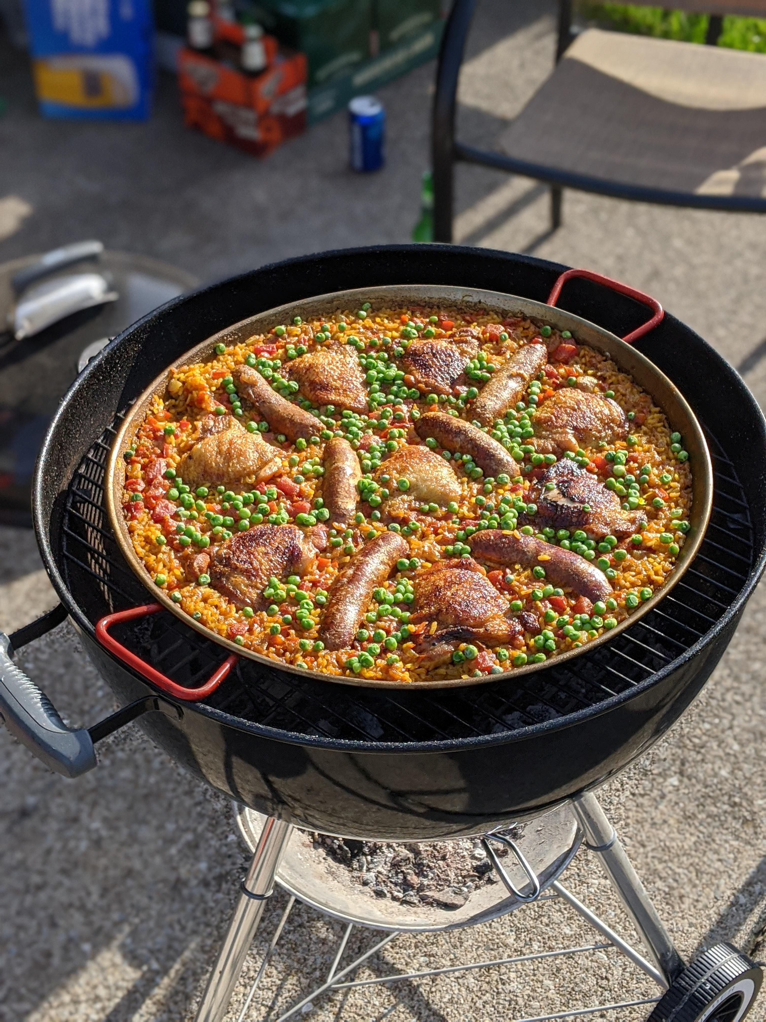 Backyard Paella 🥘 on the er Kettle r/grilling