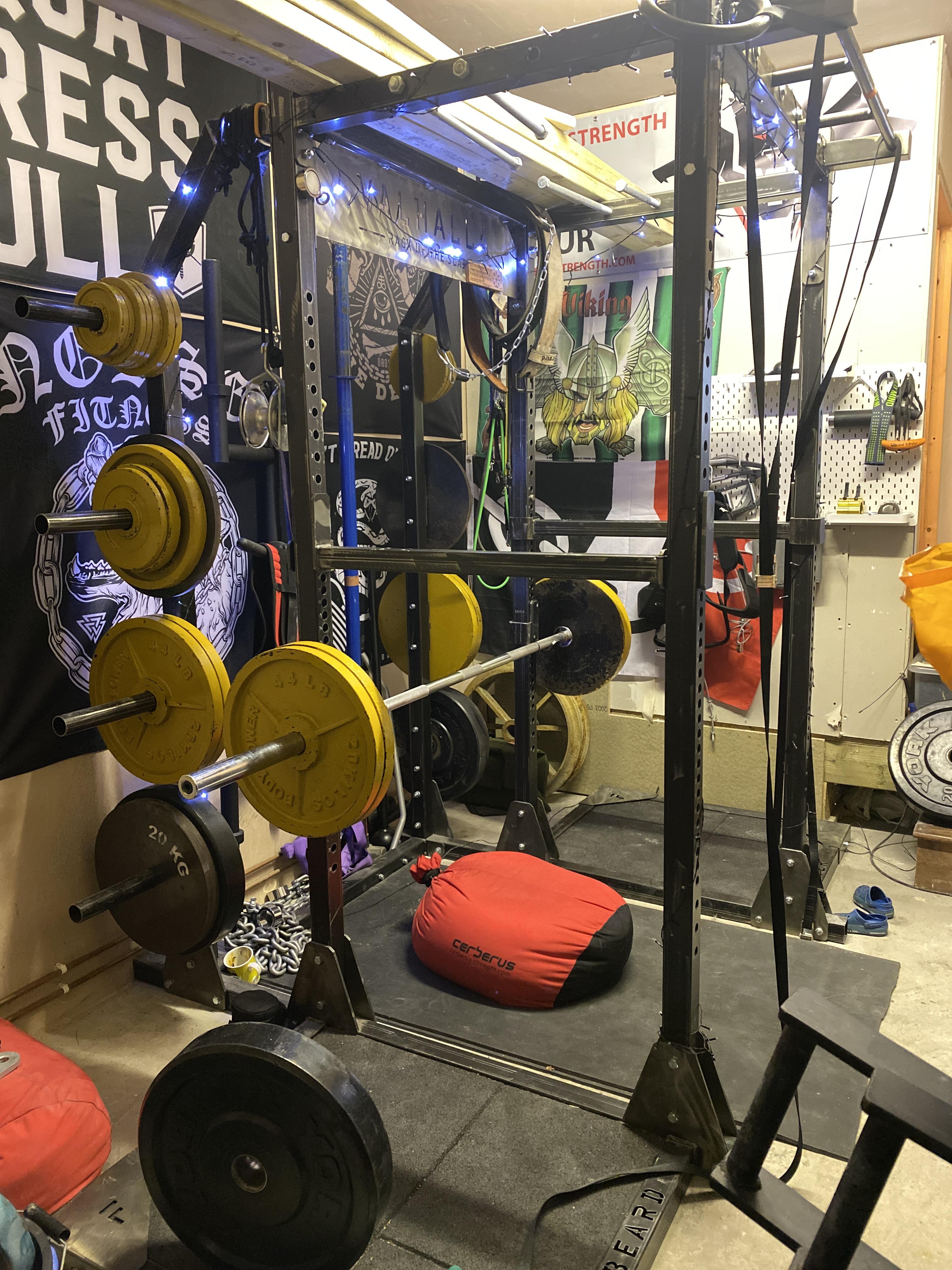 Quarantine built home gym in a single bay garage r/homegym