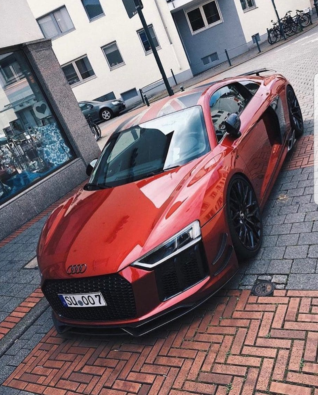 Audi R8 [1067x1327] carporn