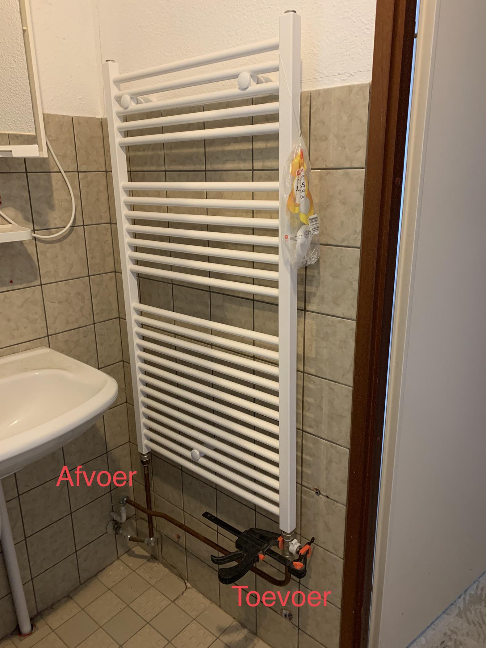 Radiator wordt niet warm r/Klussers