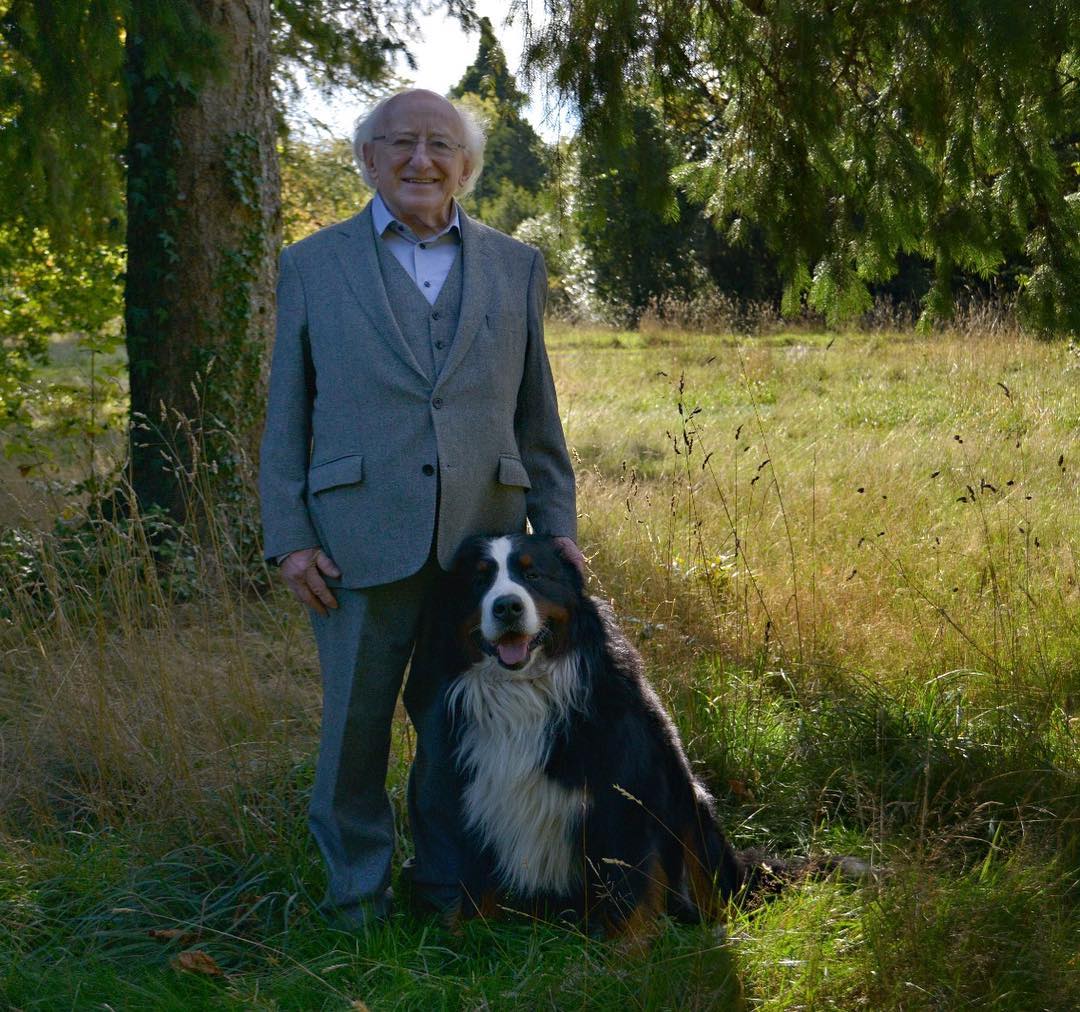 The President of Ireland with his dog. r/PetsOfFamousHoomans
