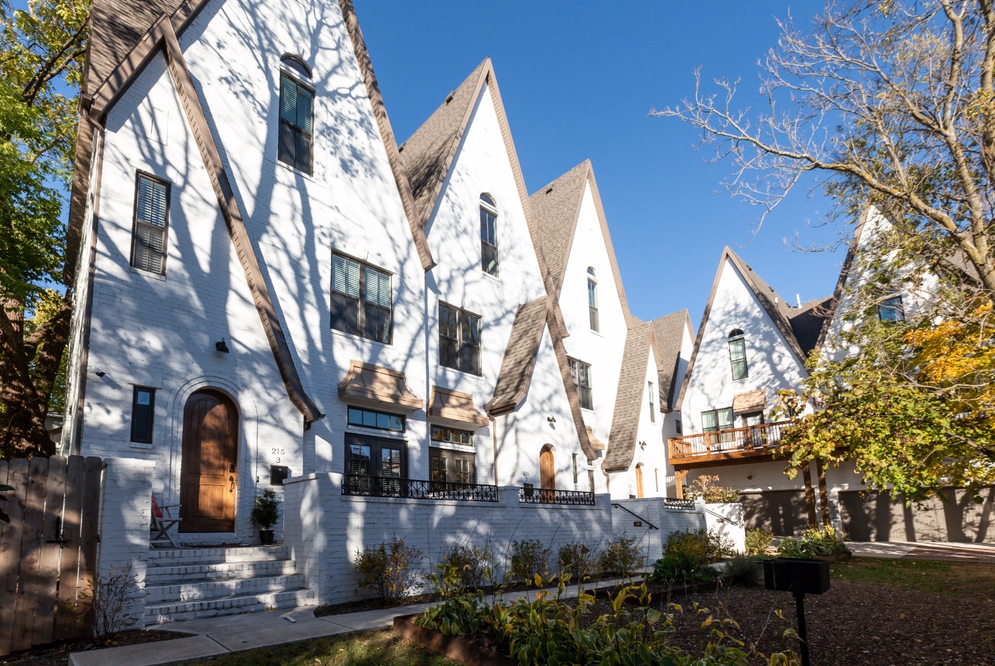 New Townhomes built in Fayetteville, Arkansas r/ArchitecturalRevival