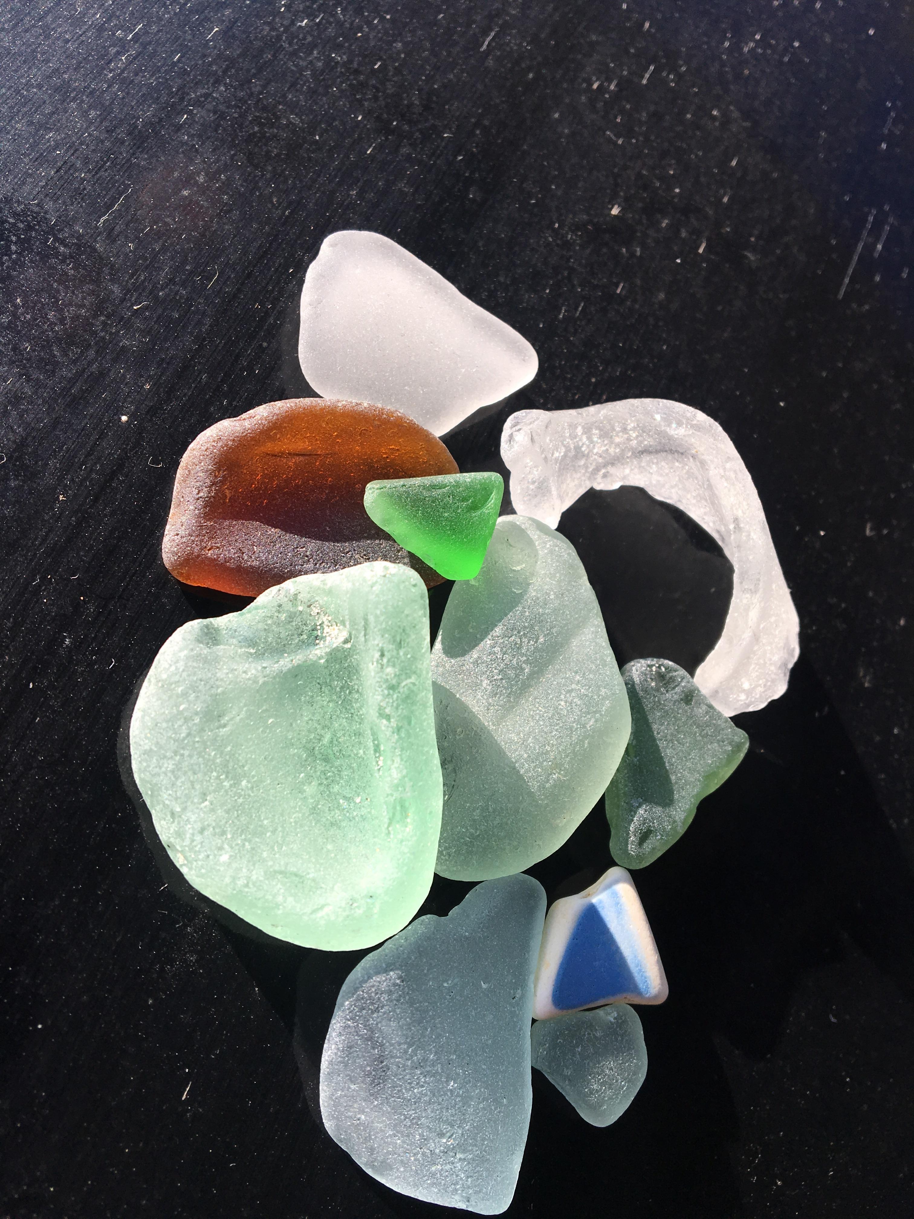 Nice day for combing the beaches on Aquidneck Island r/seaglass