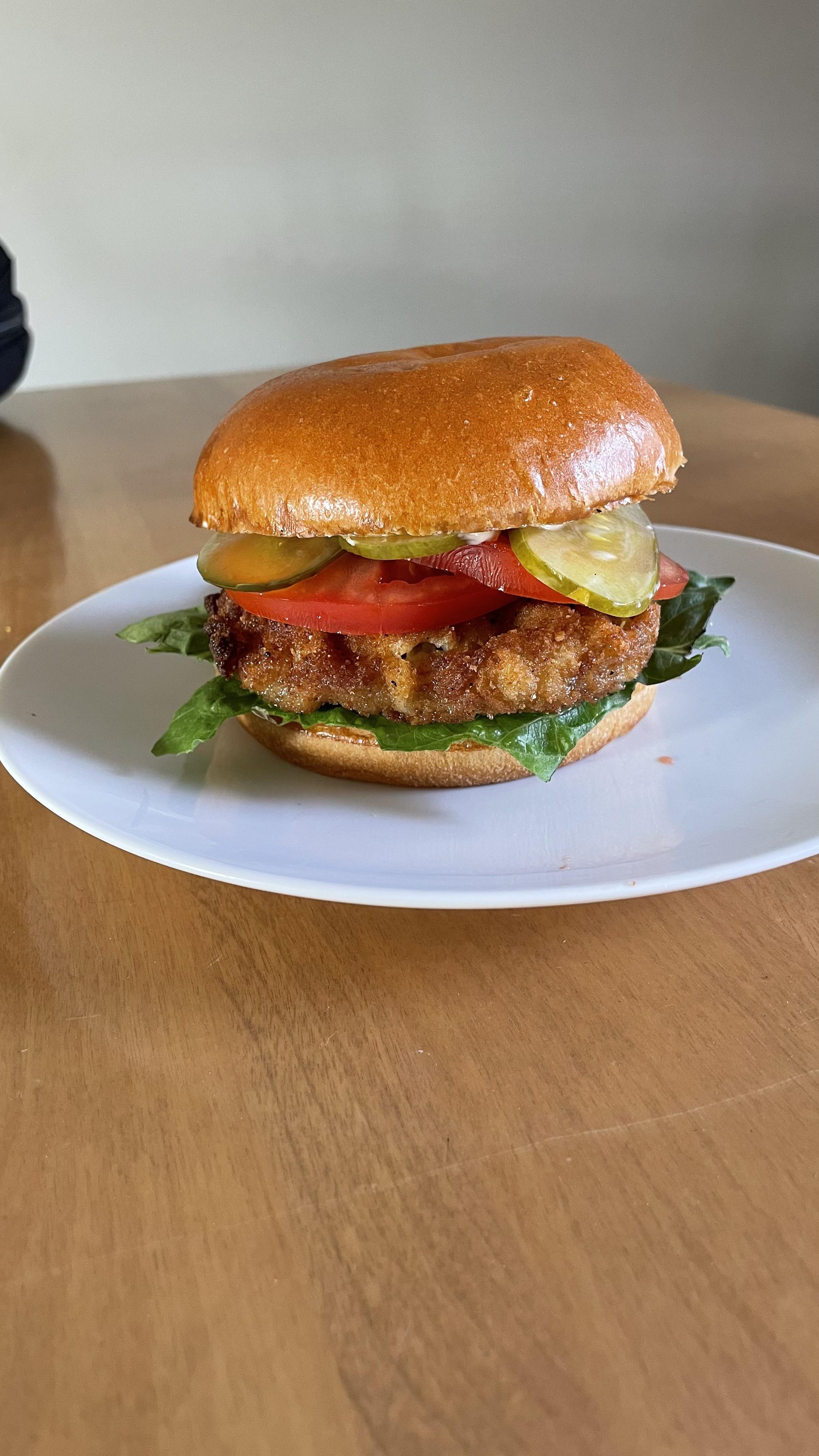 [homemade] pan fried chicken sandwich r/food