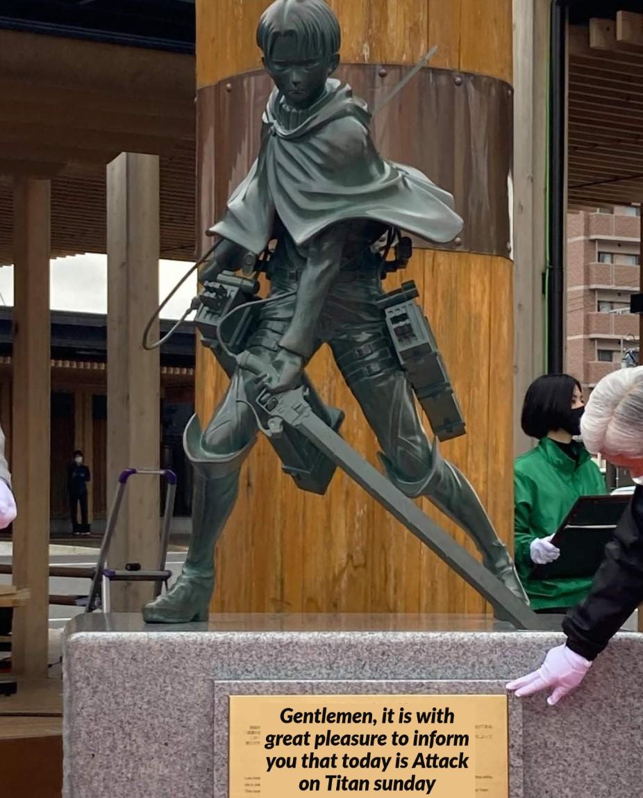 The new Levi statue in Japan r/attackontitan