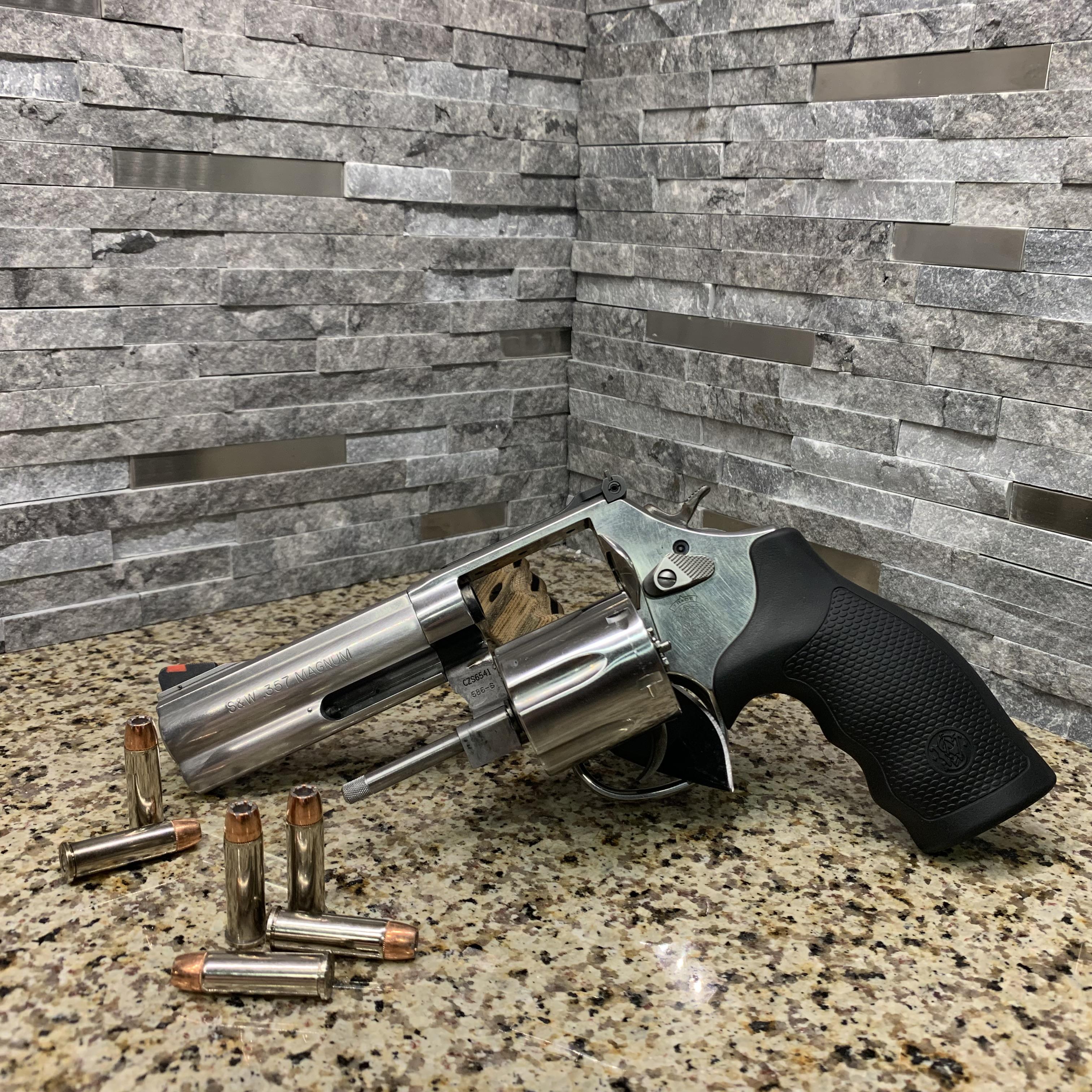 686 Matches the new kitchen! r/guns