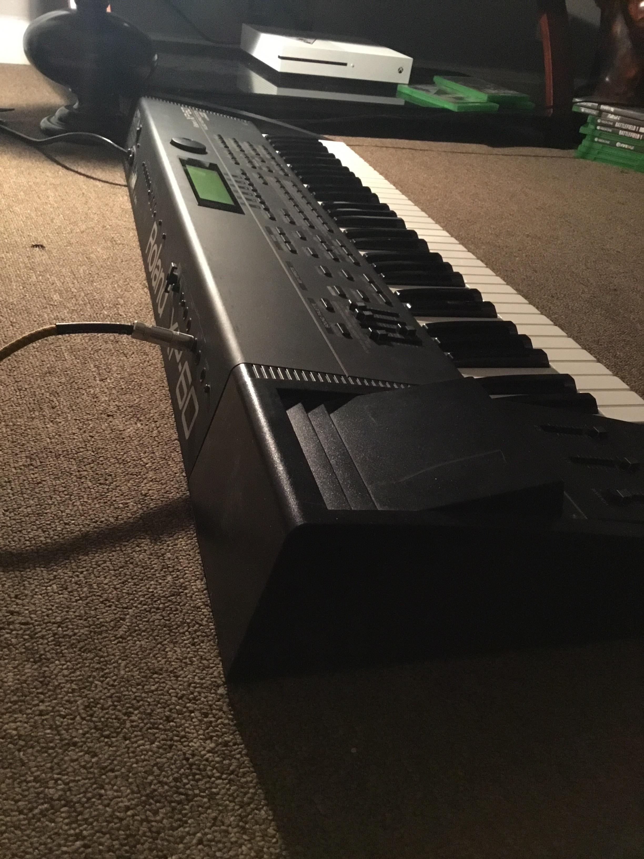 Traded my for a Roland XP60 today! Very stoked. r/synthesizers