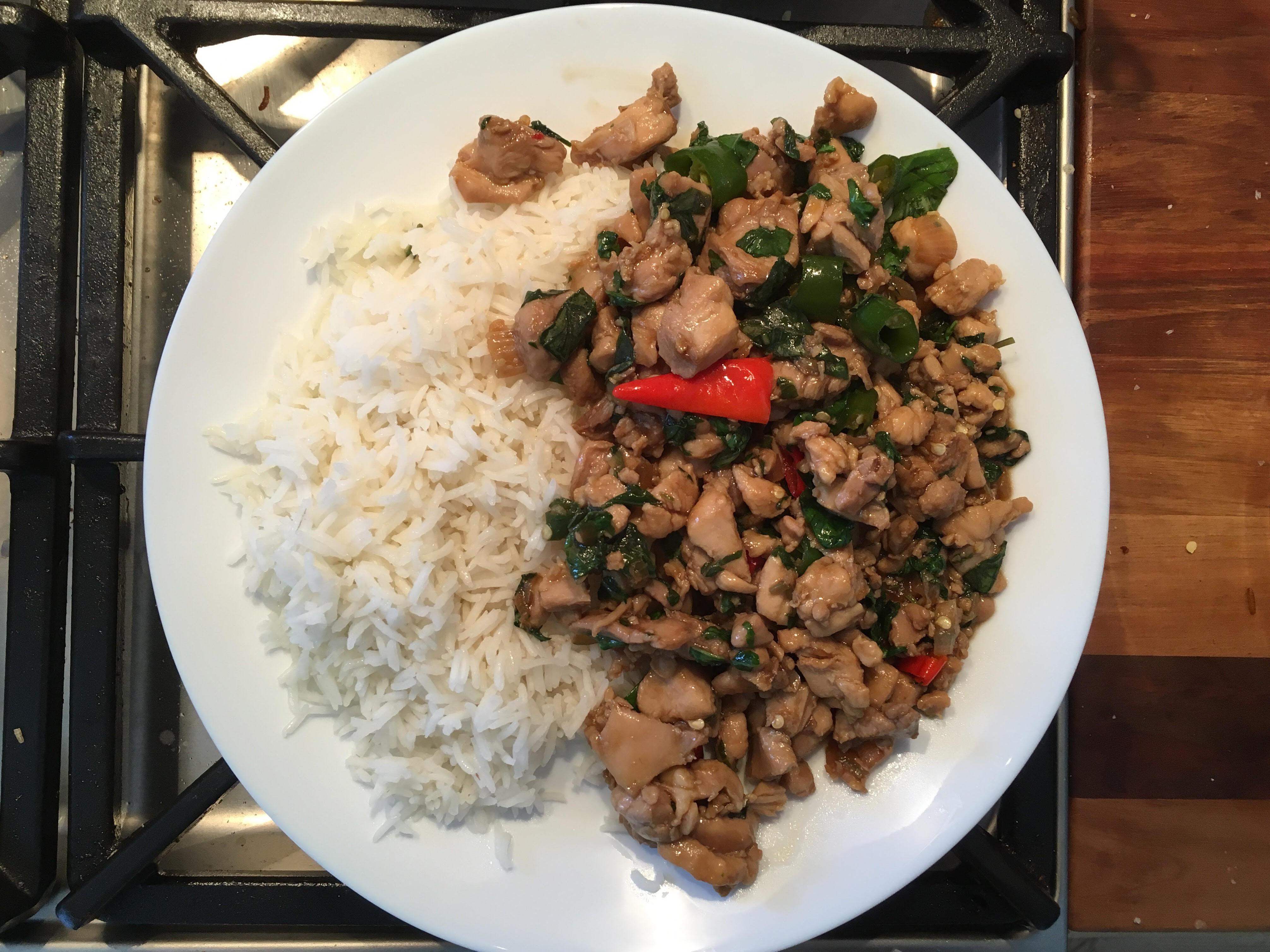 [Homemade] Spicy Thai Basil Chicken (Pad Krapow Gai) r/food