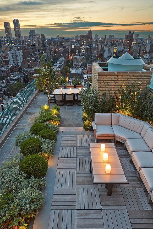 This Rooftop In New York City r/CozyPlaces