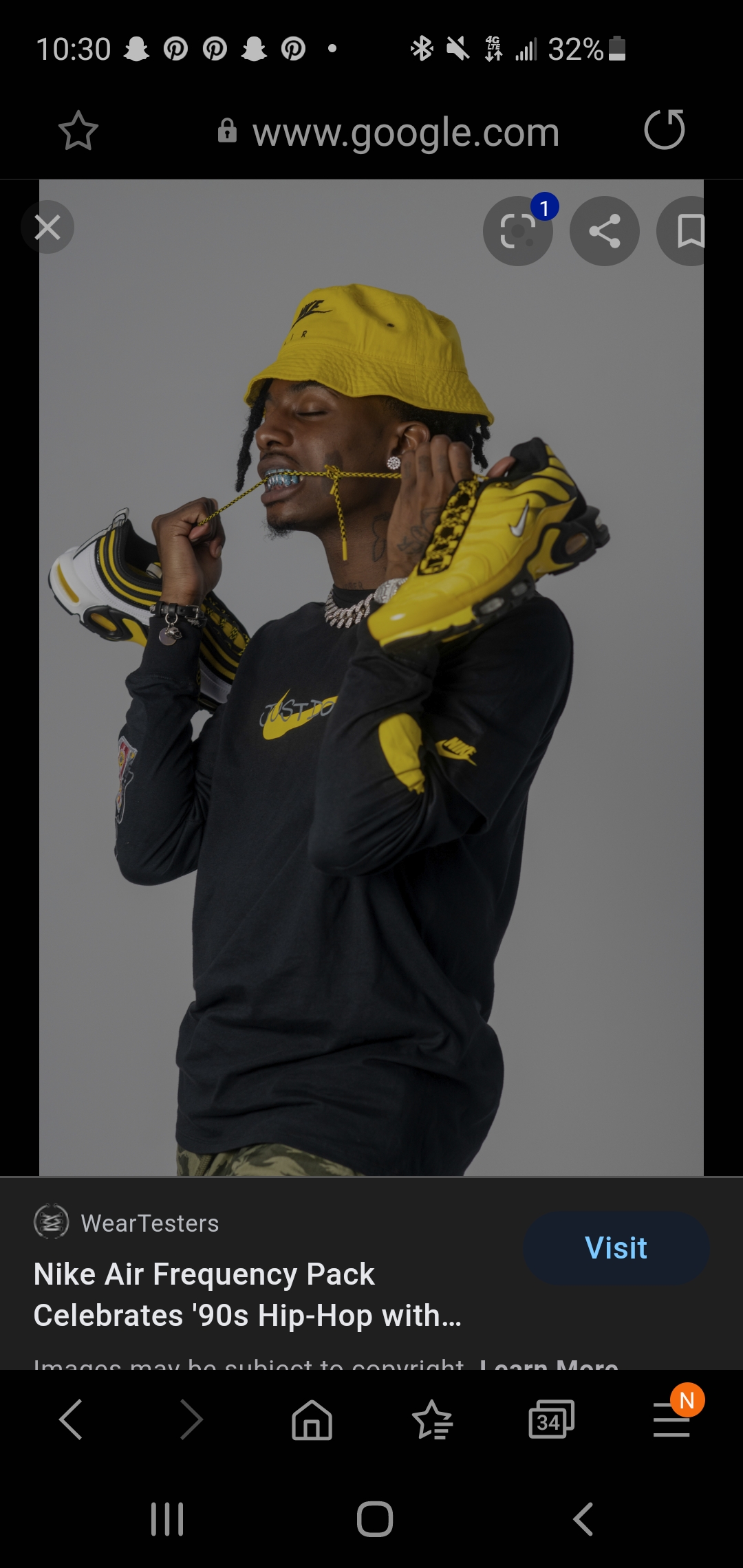 Why is carti eating the shoe laces r/playboicarti