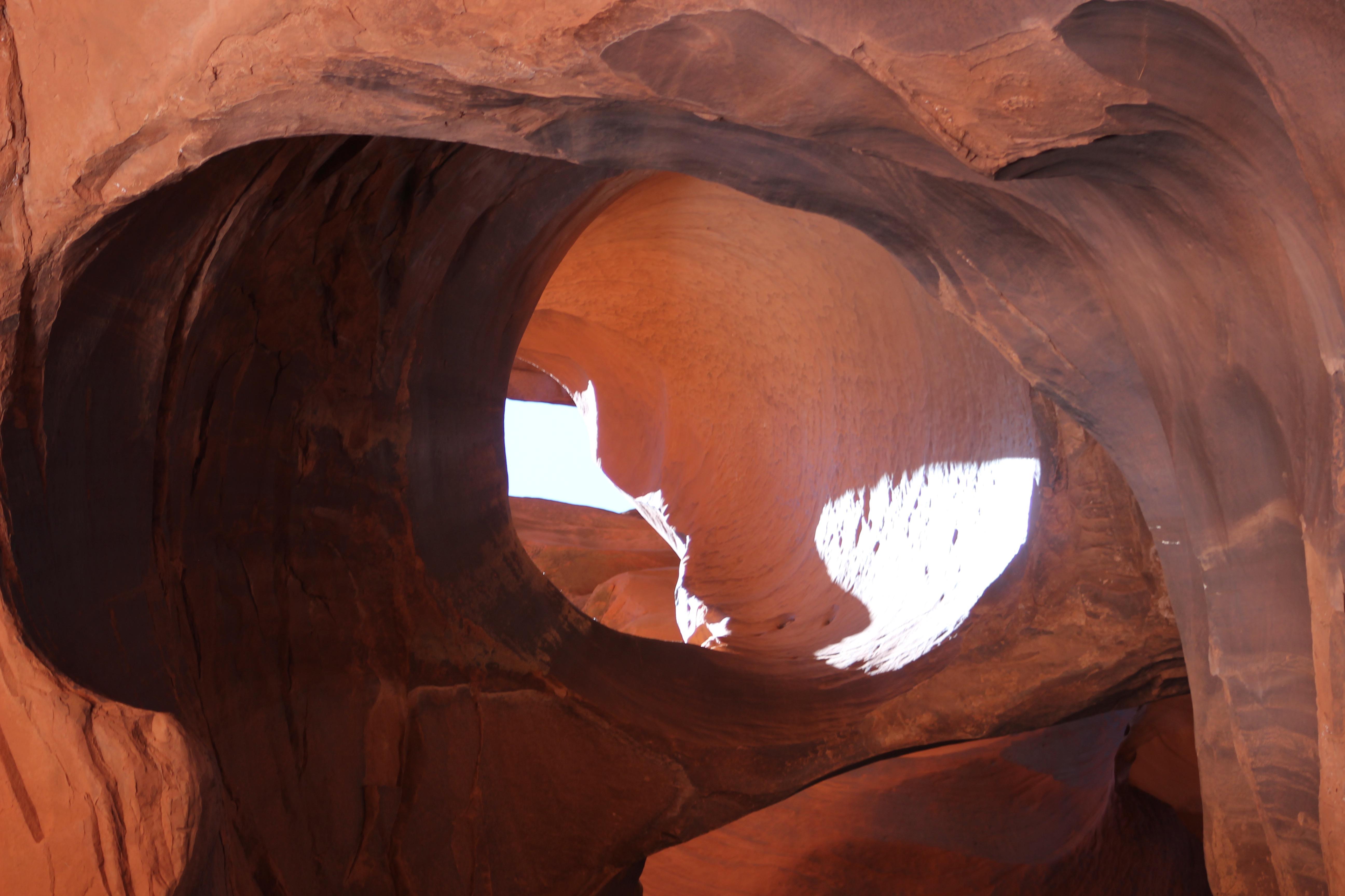 1 best u/samuel_bona images on Pholder [OC] Skylight in the Golden