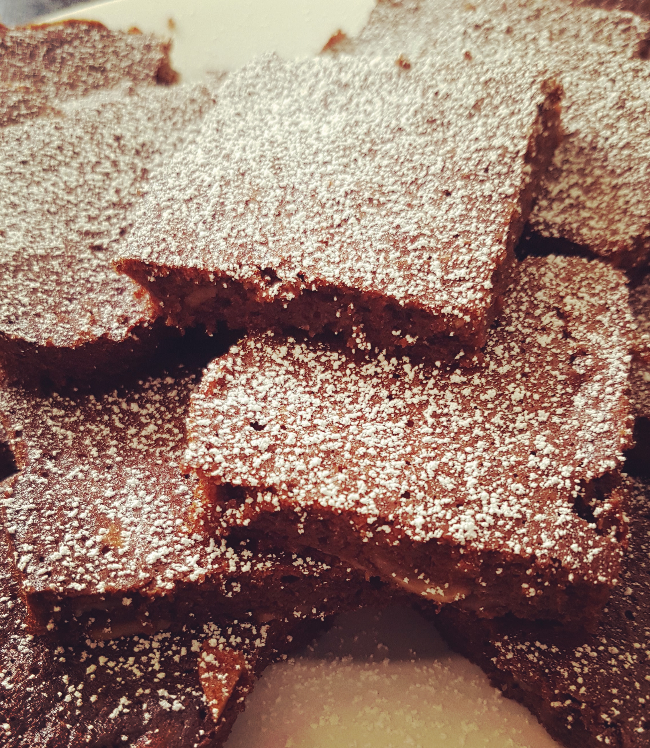 Banana chocolate brownies with almonds r/Baking