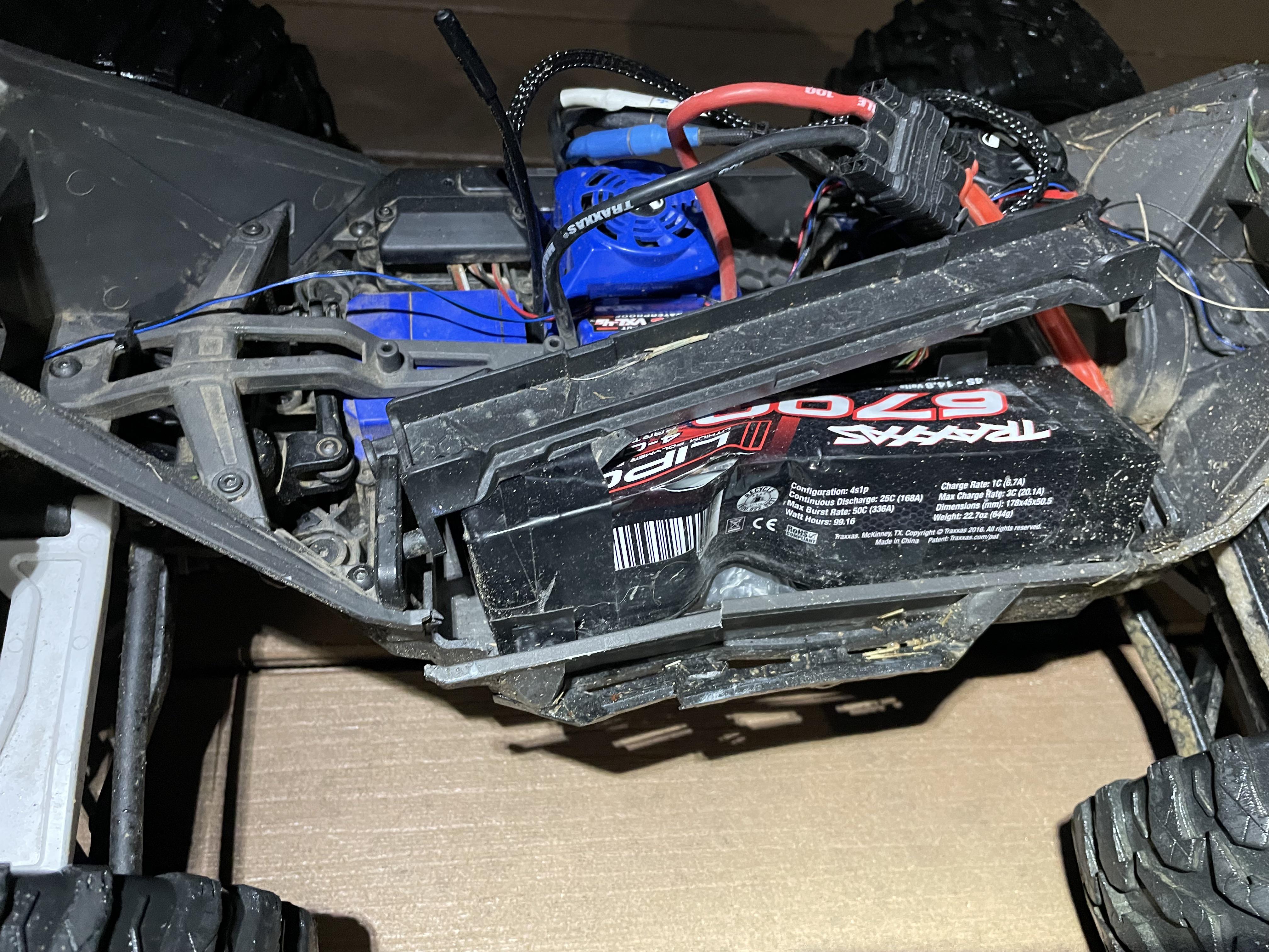 Traxxas Maxx V2 night run 2 Week old battery, totally my fault, will