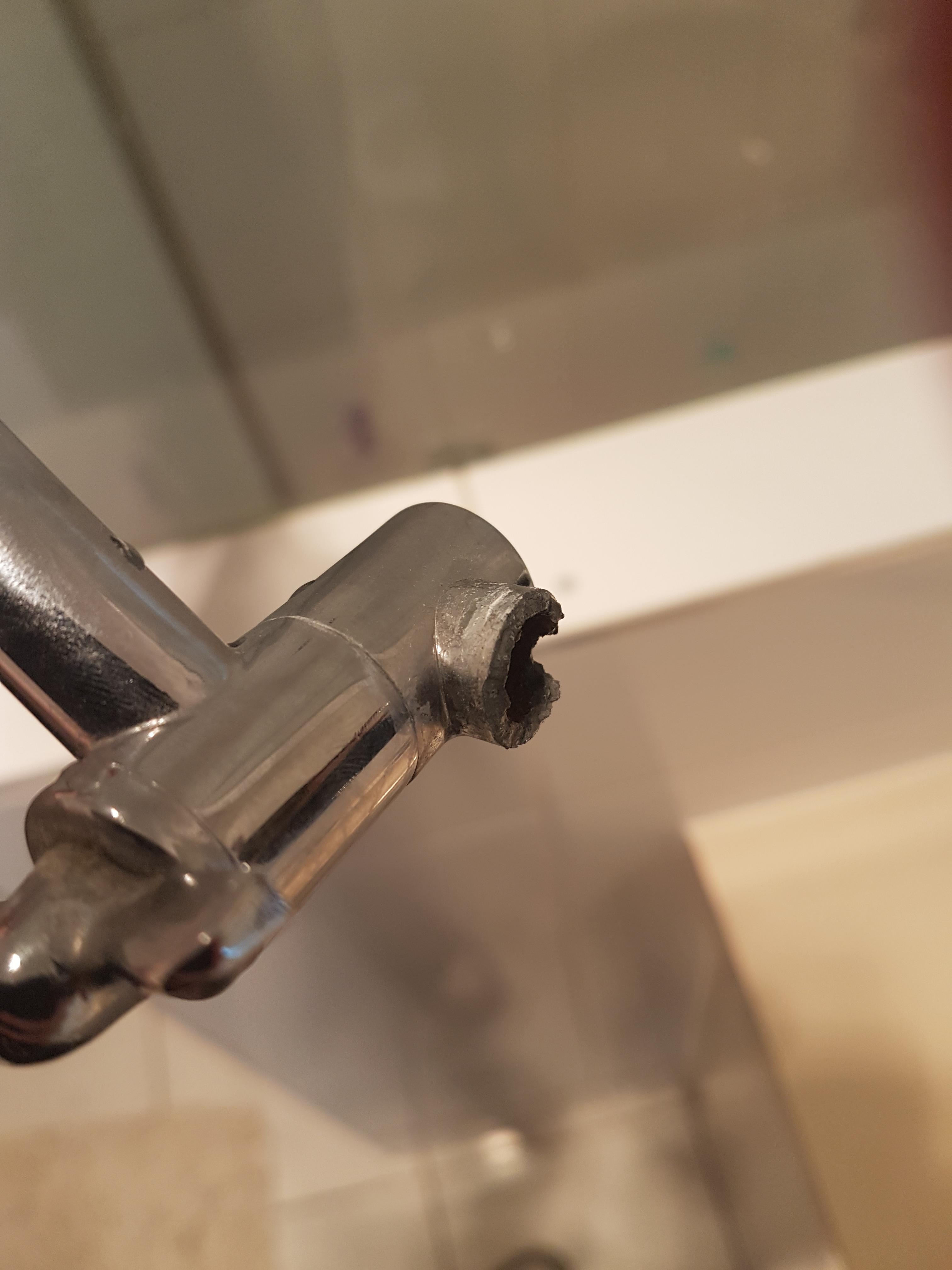 My show head broke when i had a shower this morning. r/Wellthatsucks