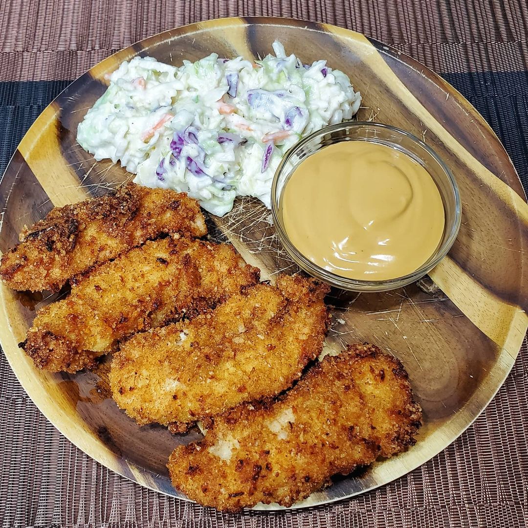 Breaded Chicken Tenders with homemade Coleslaw 💥 r/ketogenic