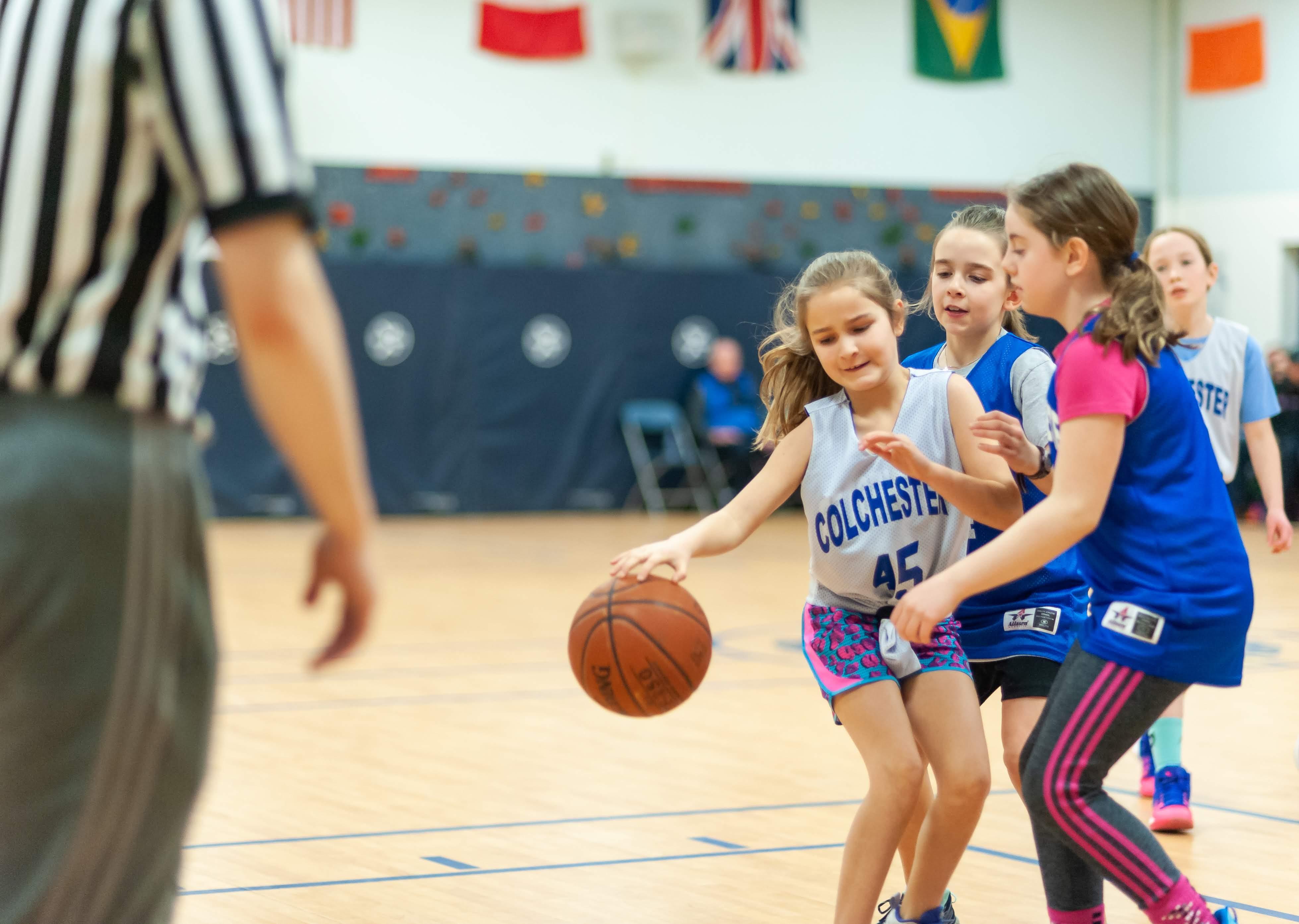 DoubleTeaming//Nikon D700//85mm f/1.8//1/800//ISO2200 Nikon