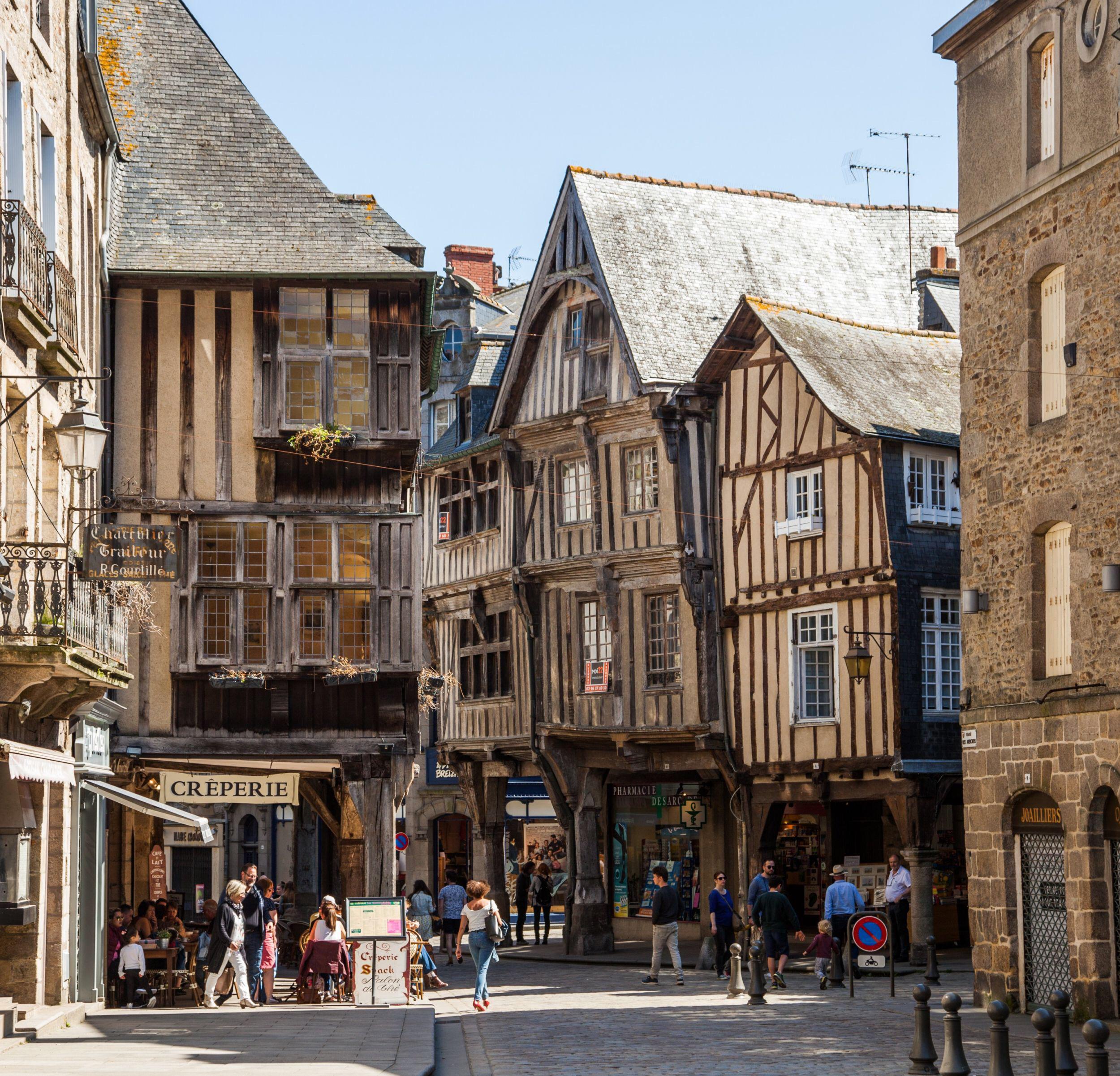 Dinan, France r/ArchitecturalRevival