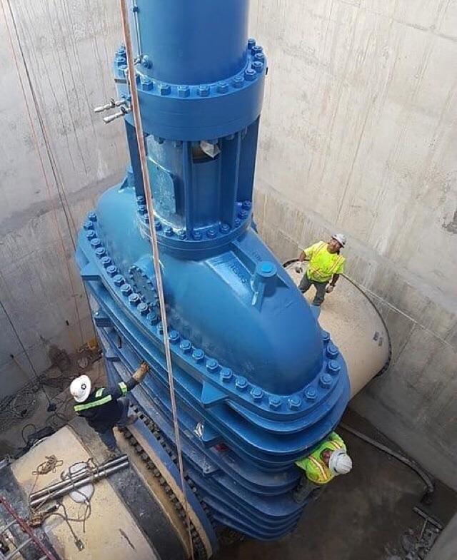 The world’s largest gate valve. 12 metres tall and weighing in at 100
