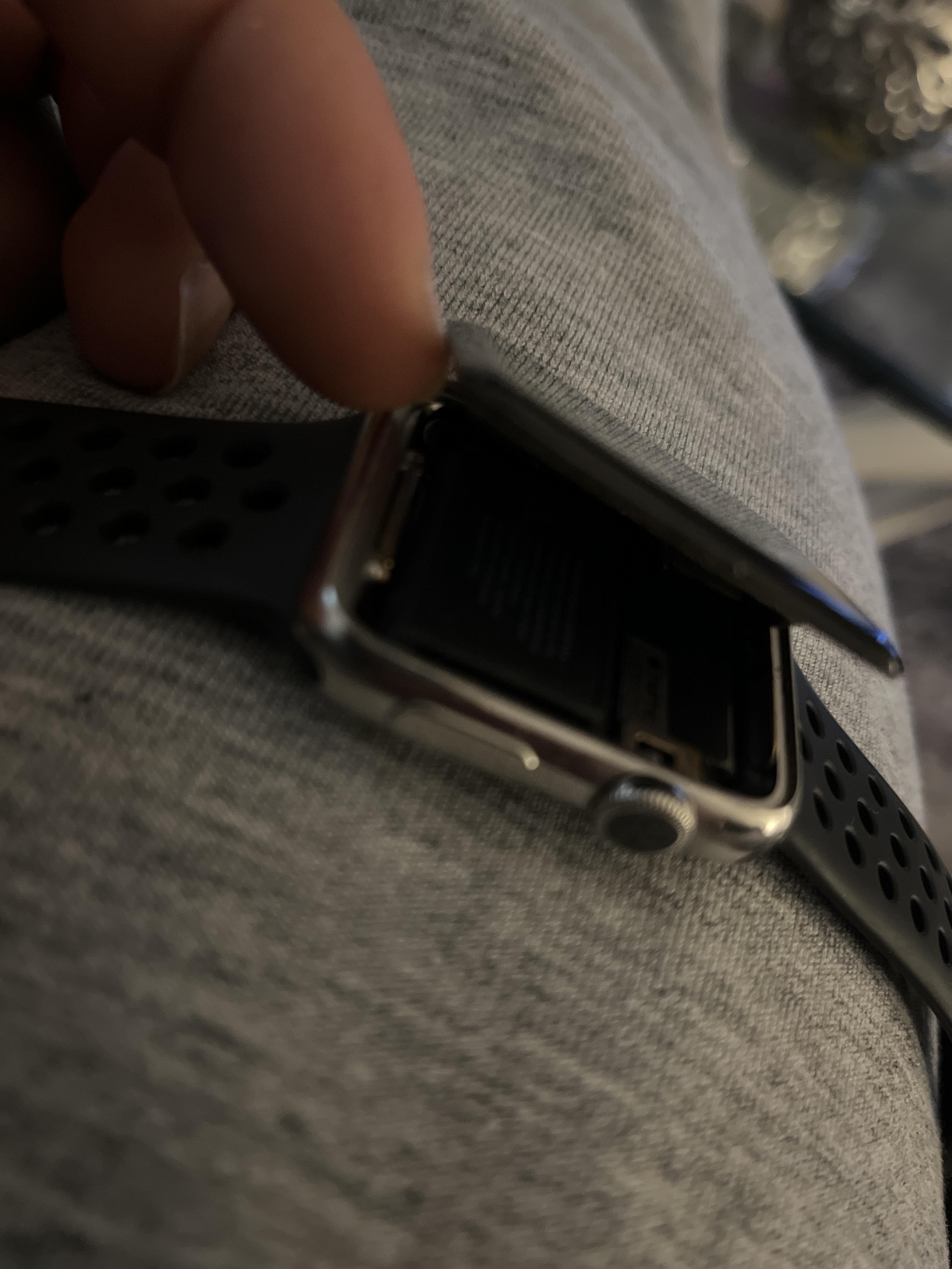 Day 1 Apple Watch… Charging, and then popped open. Very
