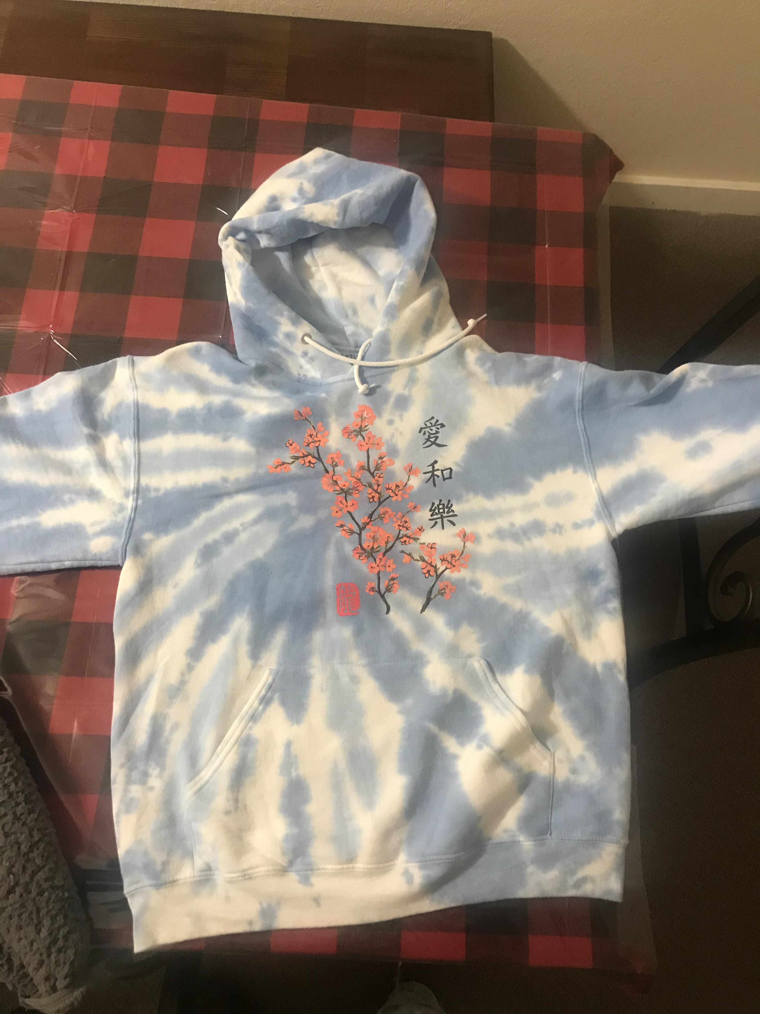 Full picture of the hoodie that needed translation. r/Chinese