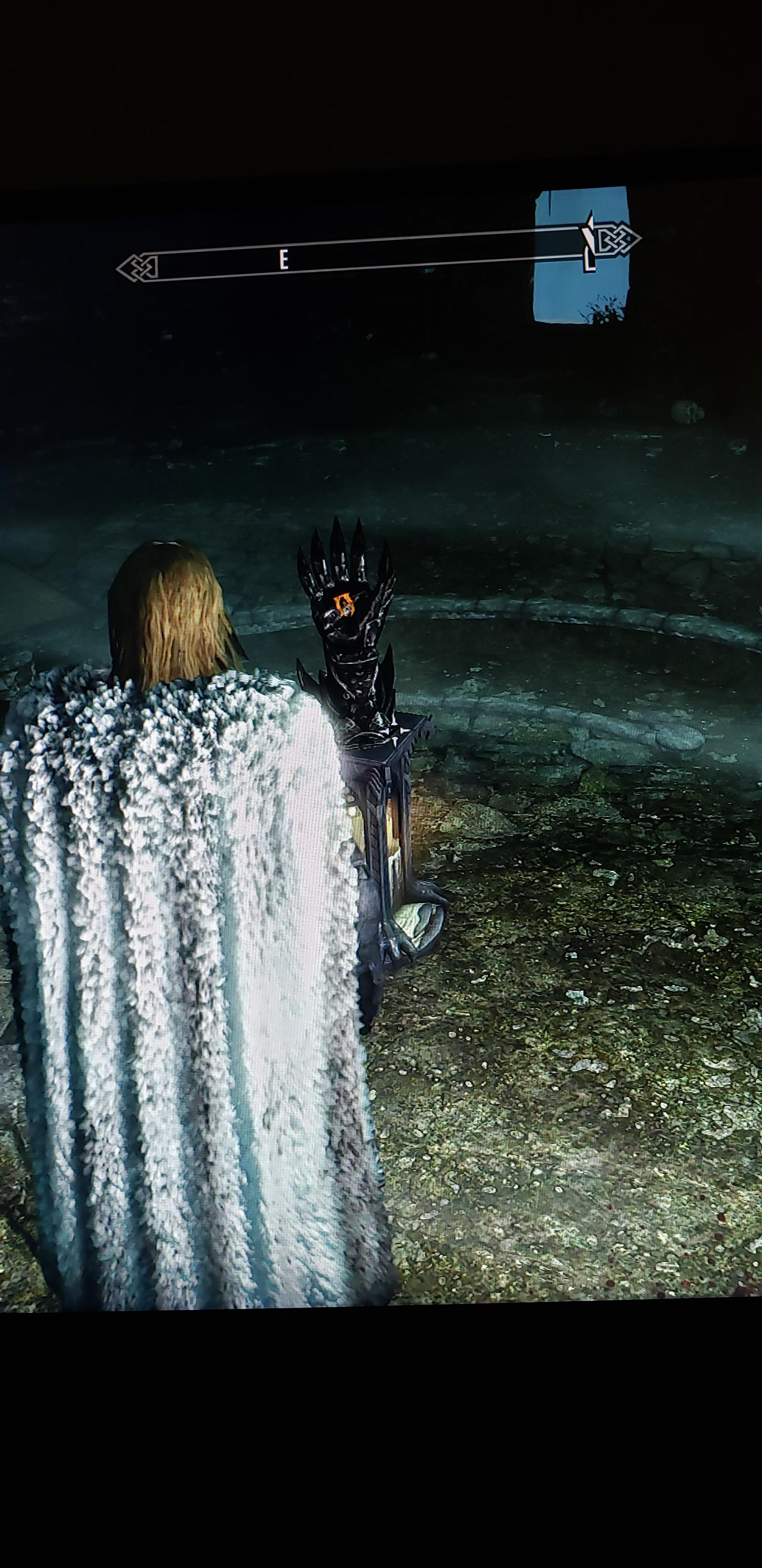 Does anybody know what to do with that hand relic? Its under the mage